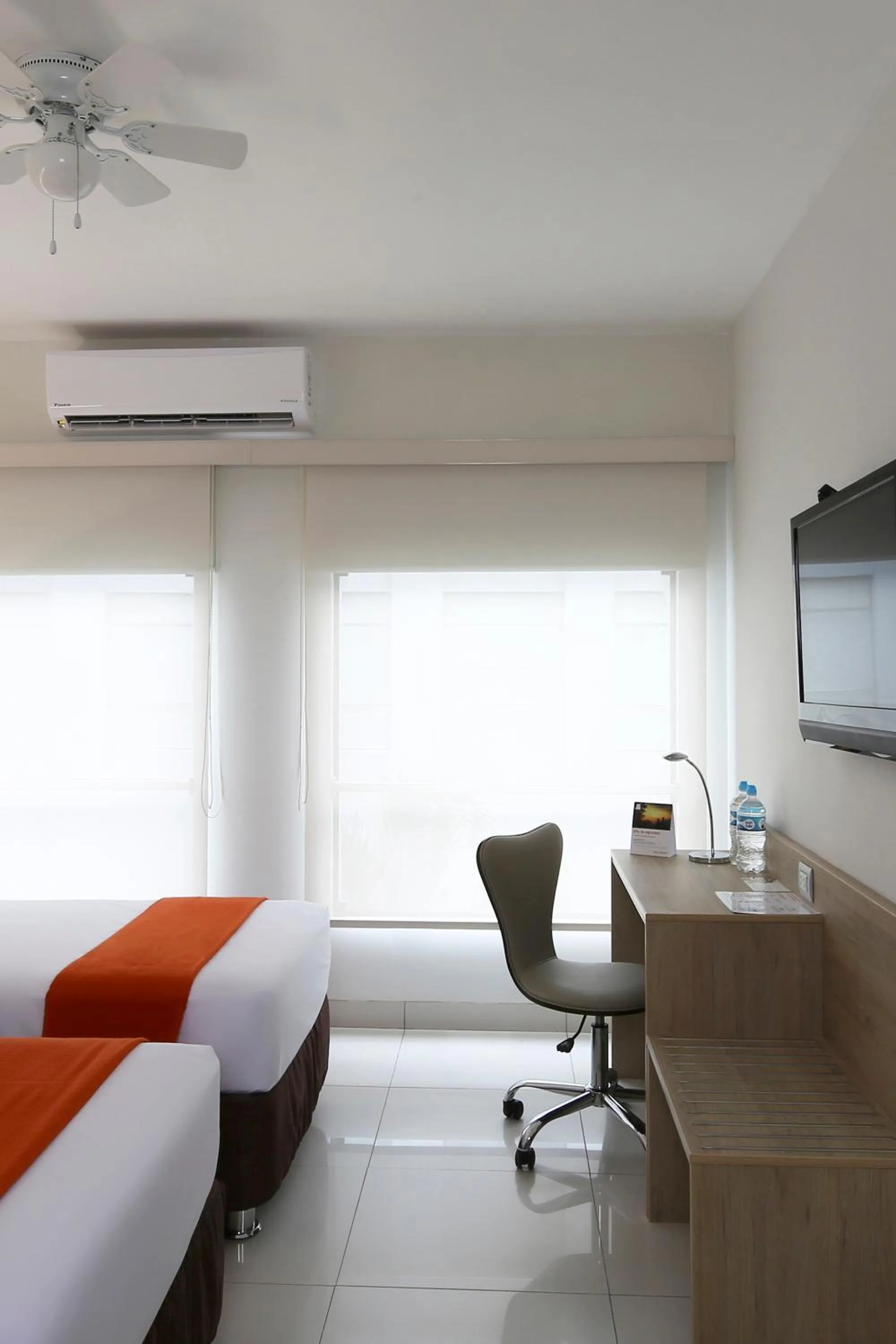 Shower in Casa Andina Standard Piura