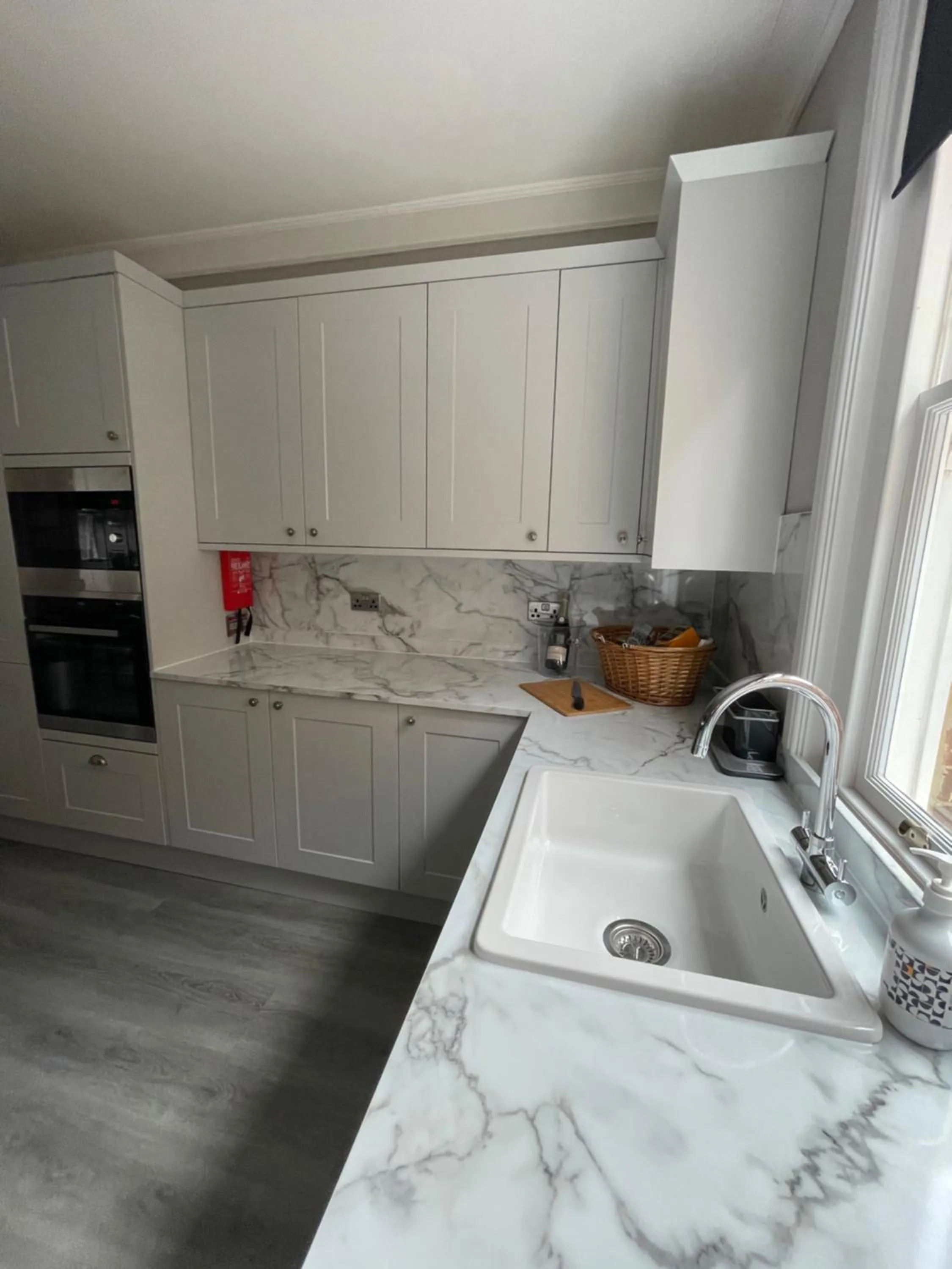 Kitchen or kitchenette in One Warwick Park Hotel