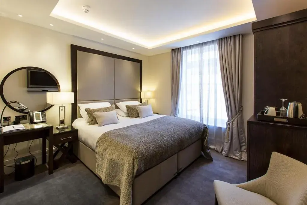 Club Double Room in One Warwick Park Hotel Club Double Room in One Warwick Park Hotel