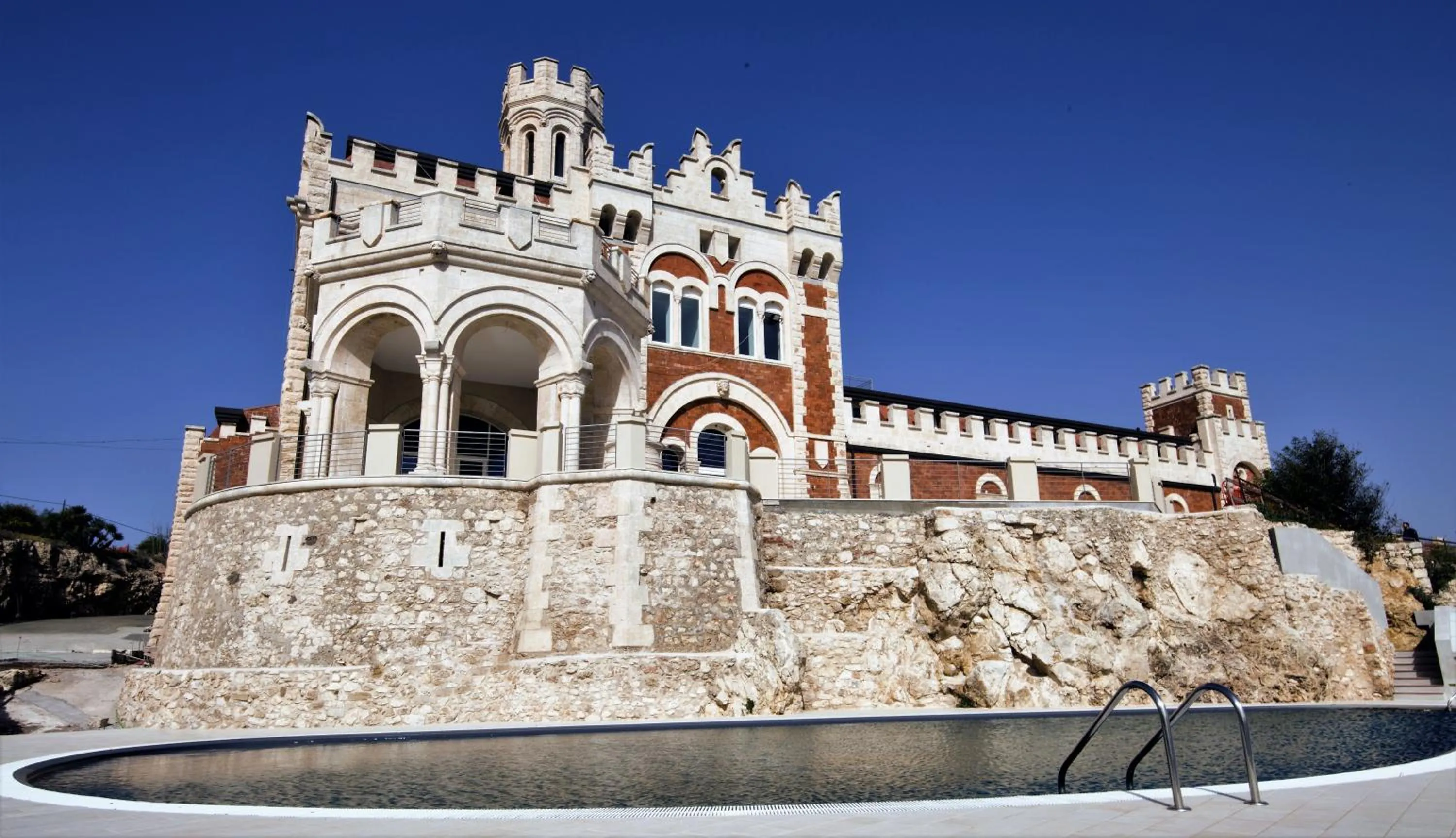 Property building in Castello Tafuri