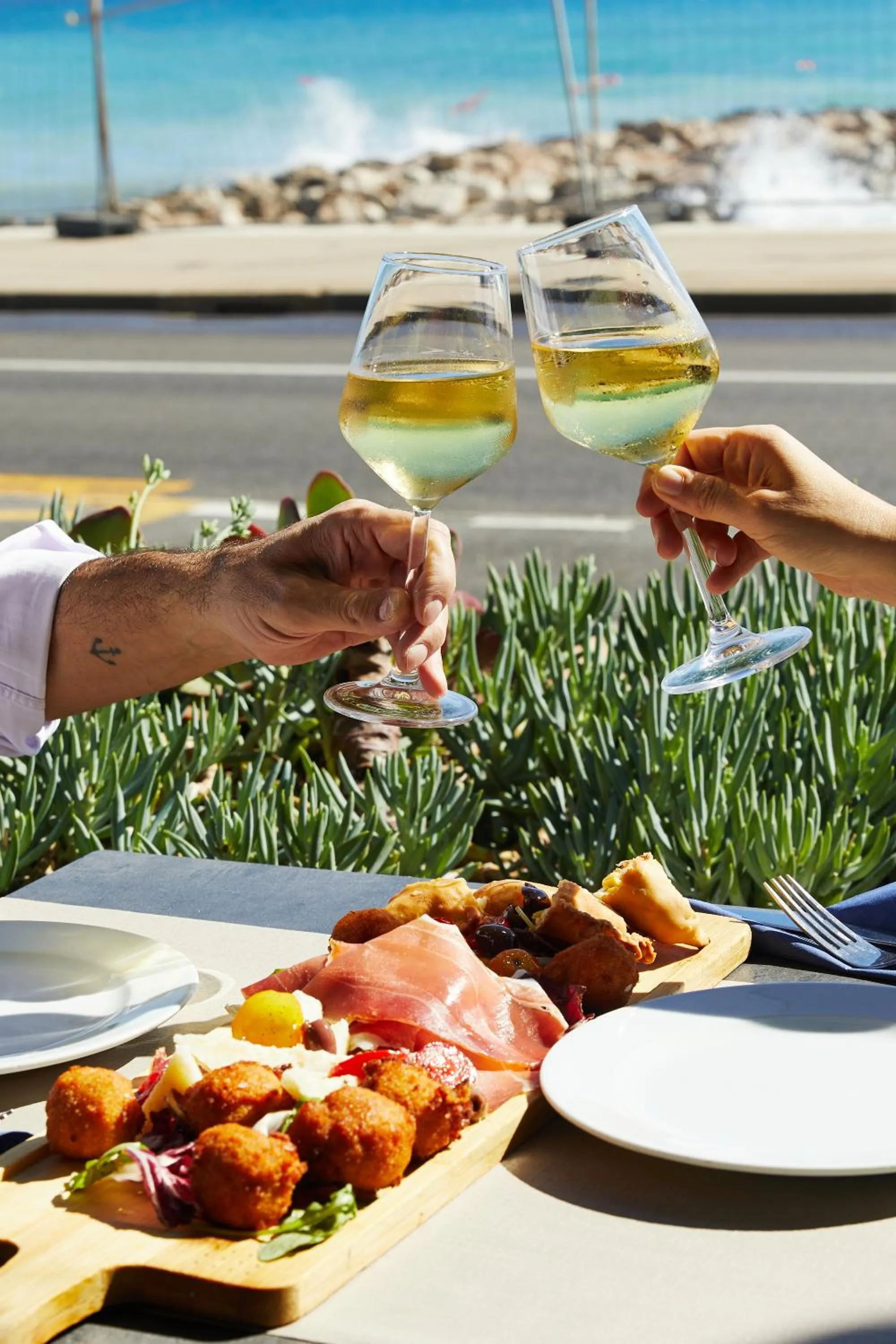 Restaurant/places to eat in Hôtel Le Dauphin