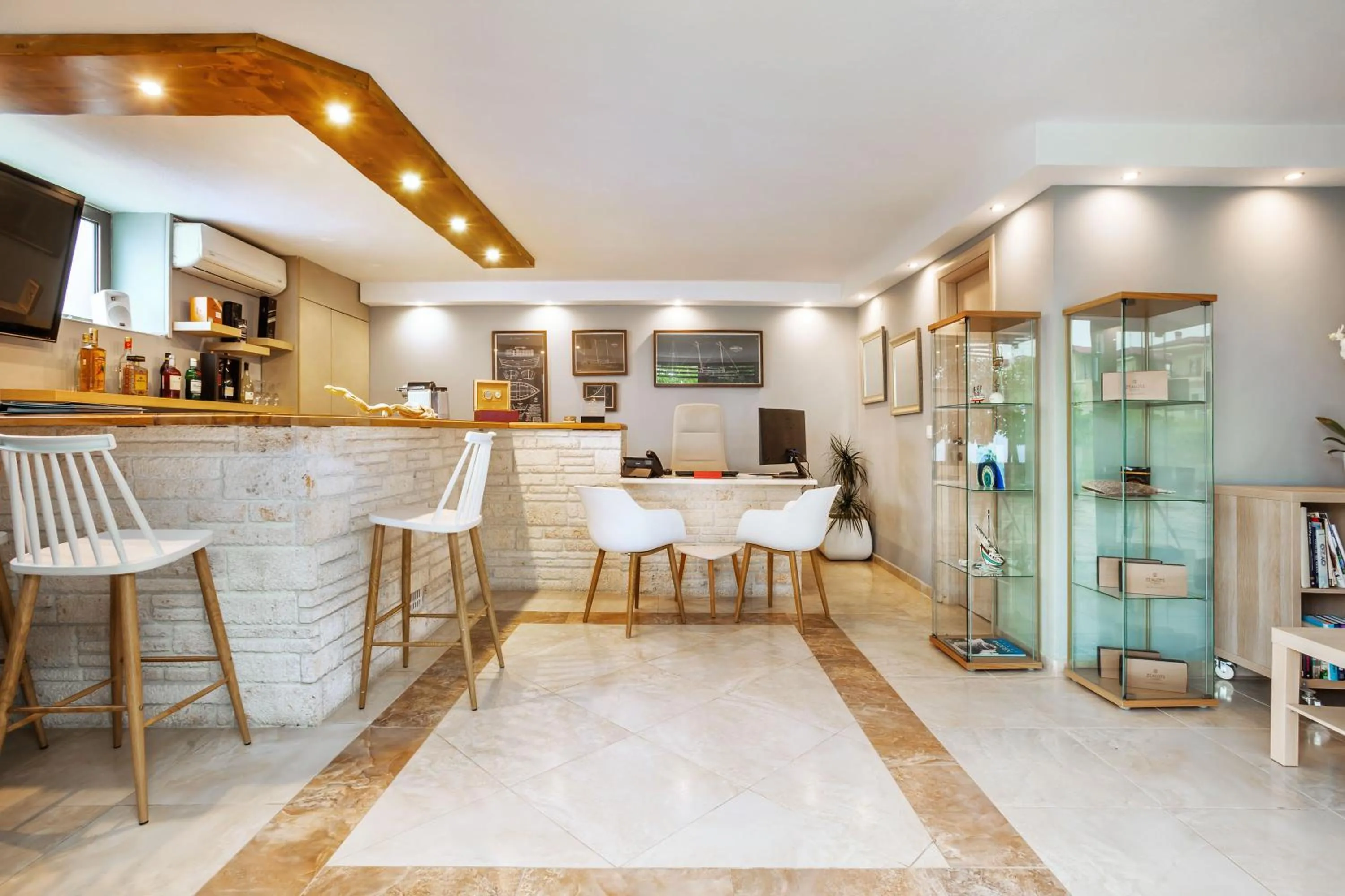 Lobby or reception in Sunny Villas Resort & Spa