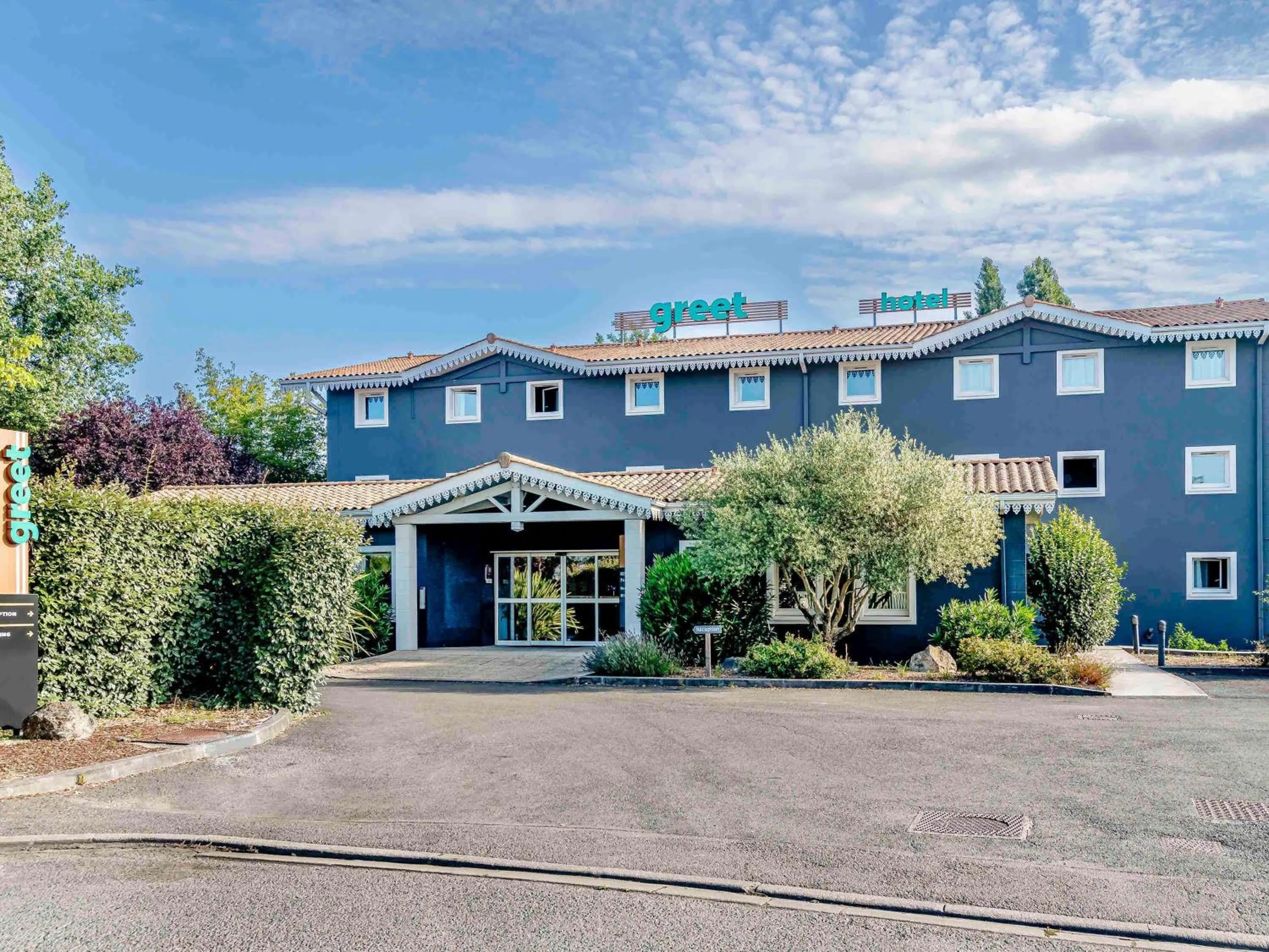 Property building in Greet Hotel Bordeaux Floirac Arena