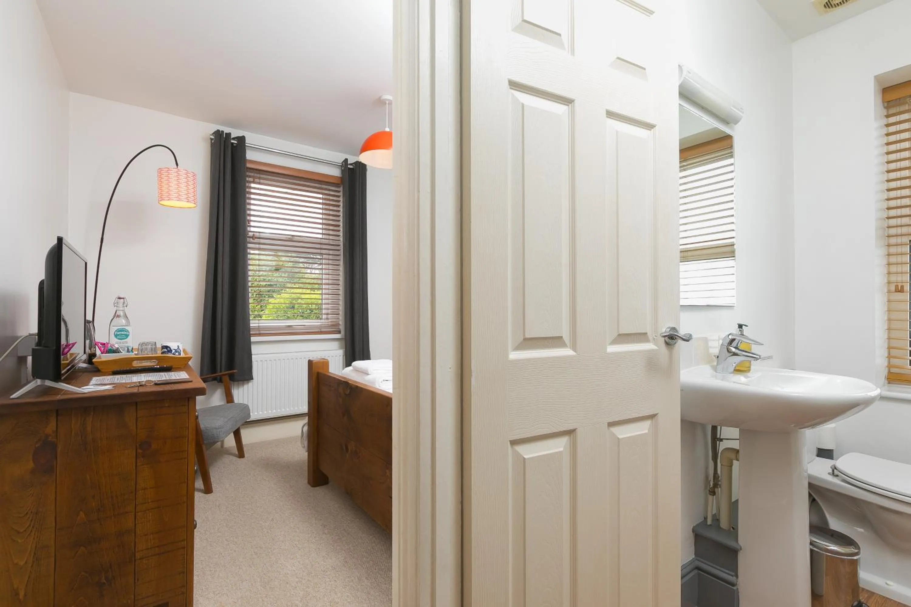 Bathroom in Oystercatcher