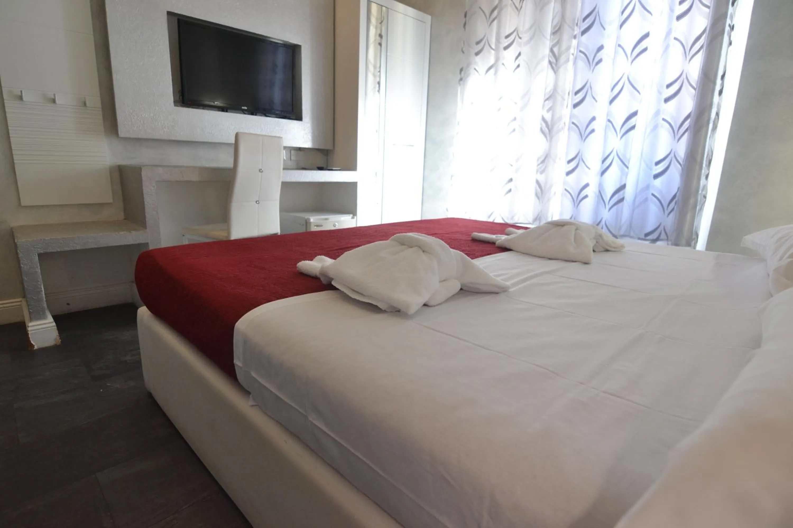 Bed in Glamour Spanish Steps