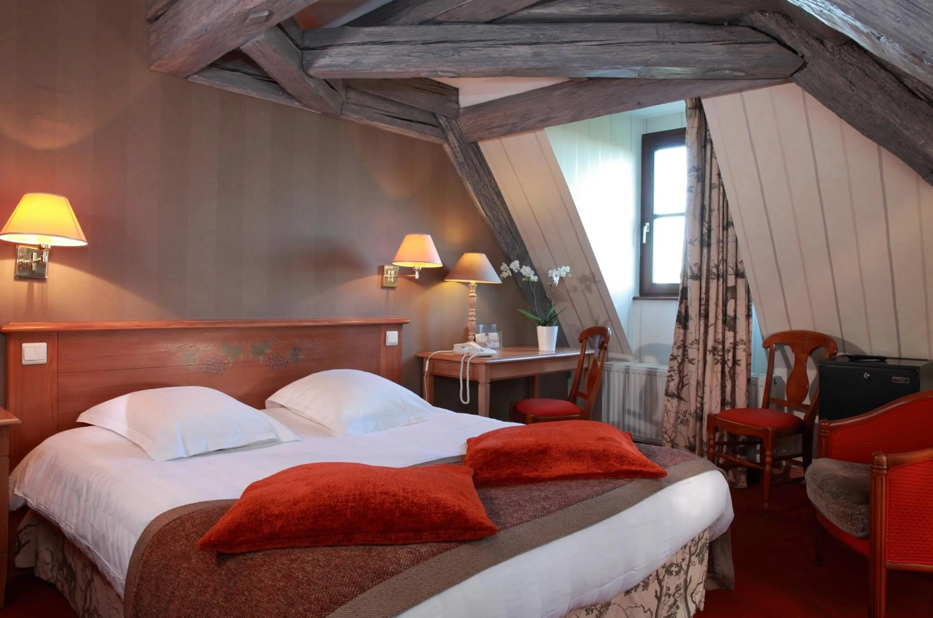 Photo of the whole room, Bed in Hotel Restaurant L'Ami Fritz