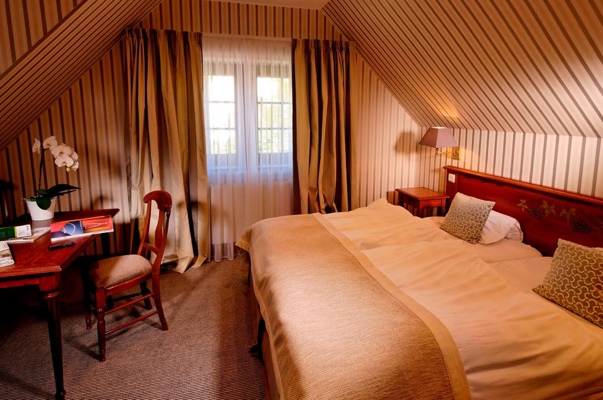 Bed in Hotel Restaurant L'Ami Fritz