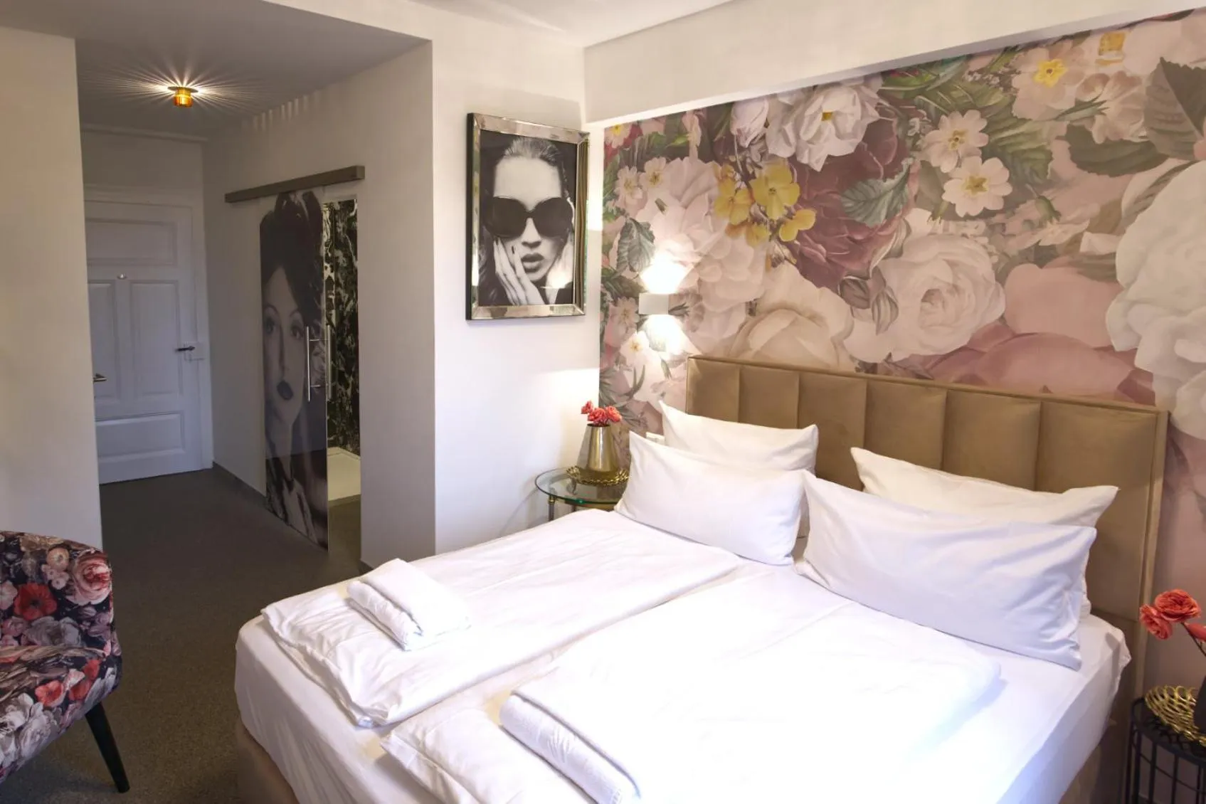 Photo of the whole room, Bed in Villa Delange