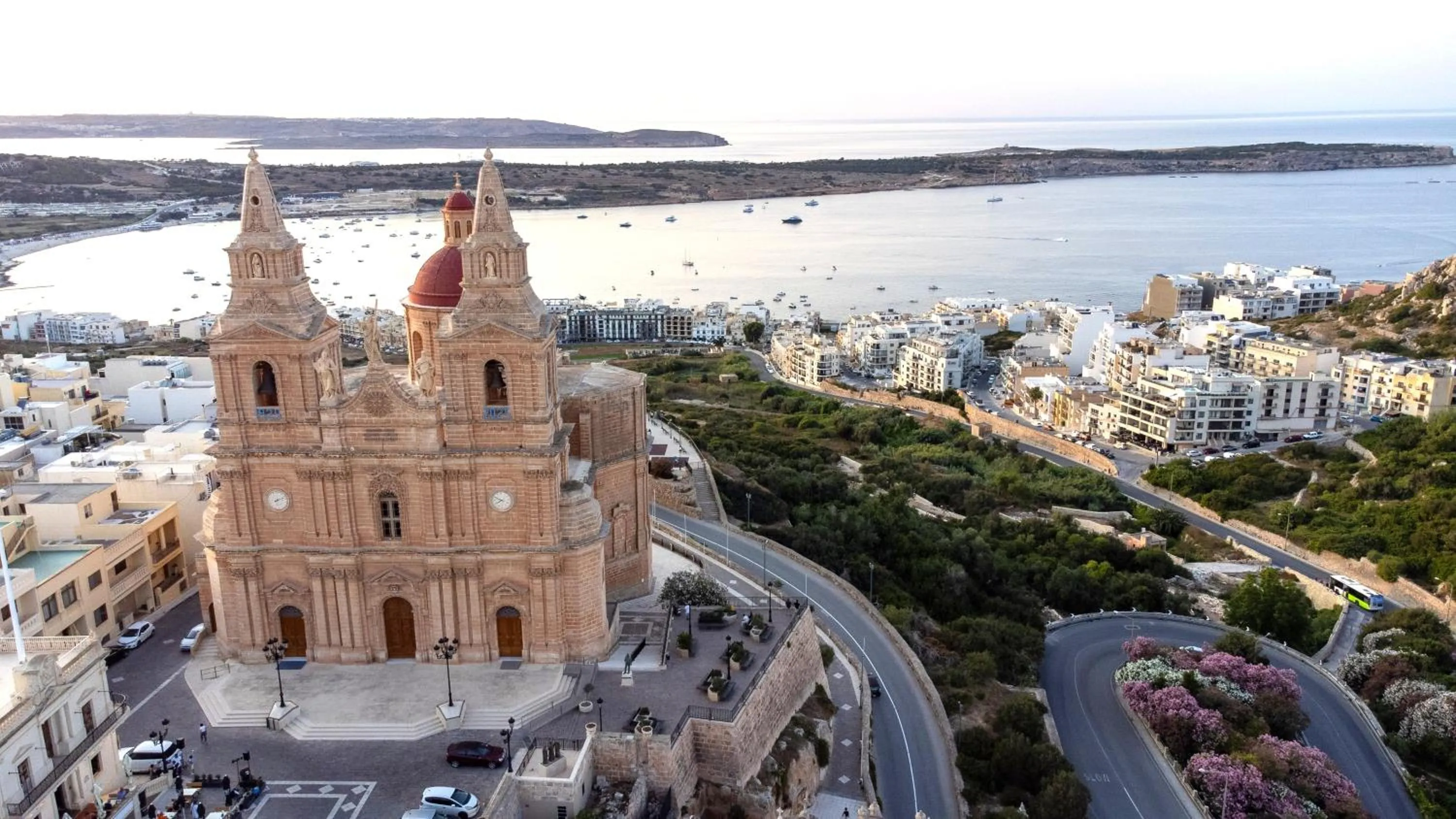 Area and facilities in Luna Holiday Complex