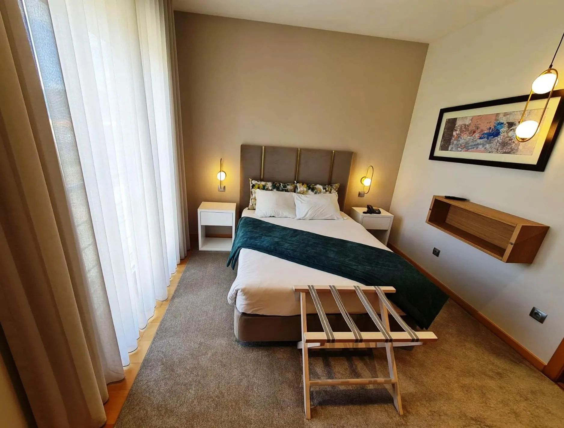 Bedroom, Bed in Hotel Albergaria Borges