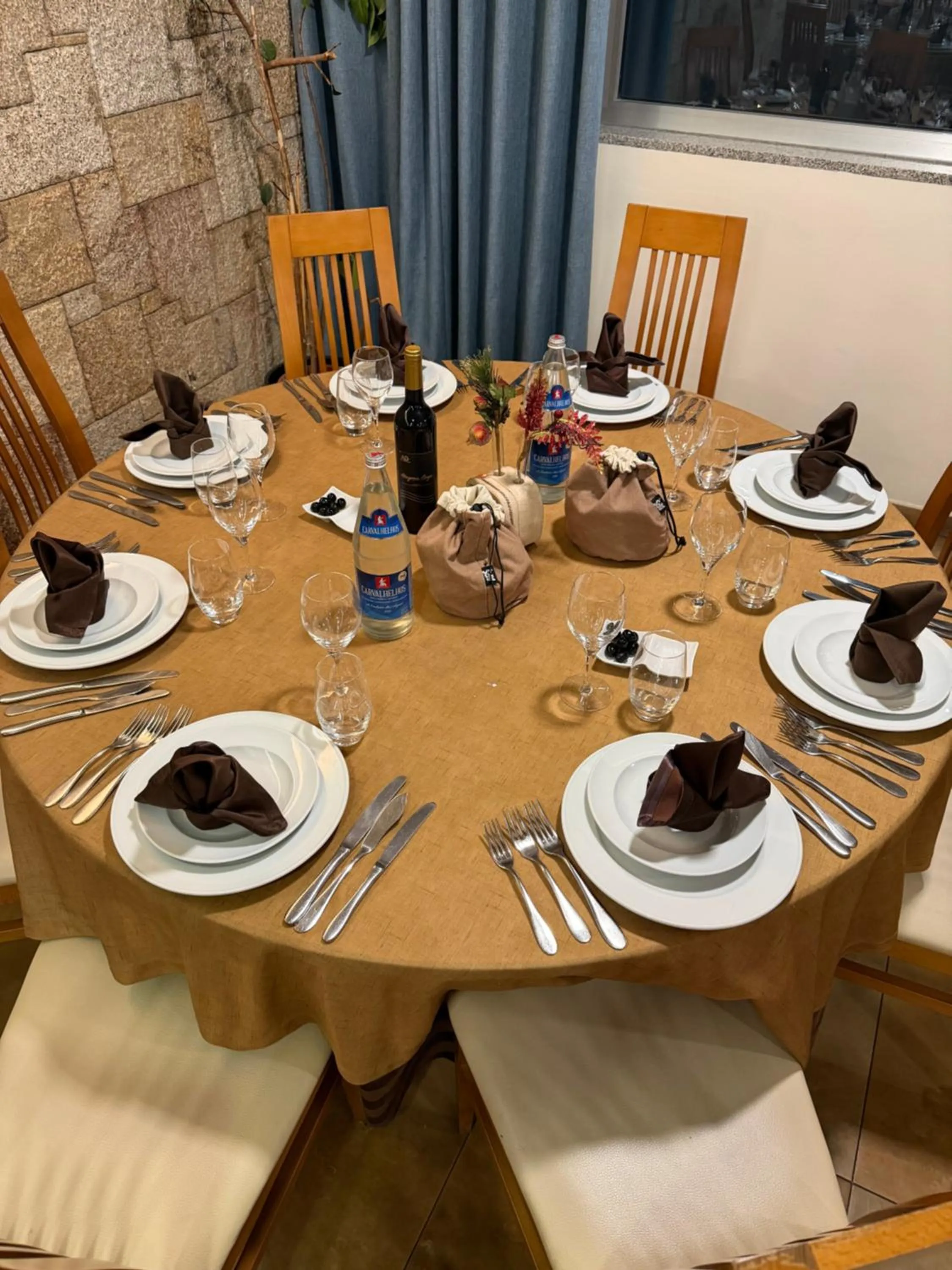 Restaurant/places to eat in Hotel Albergaria Borges