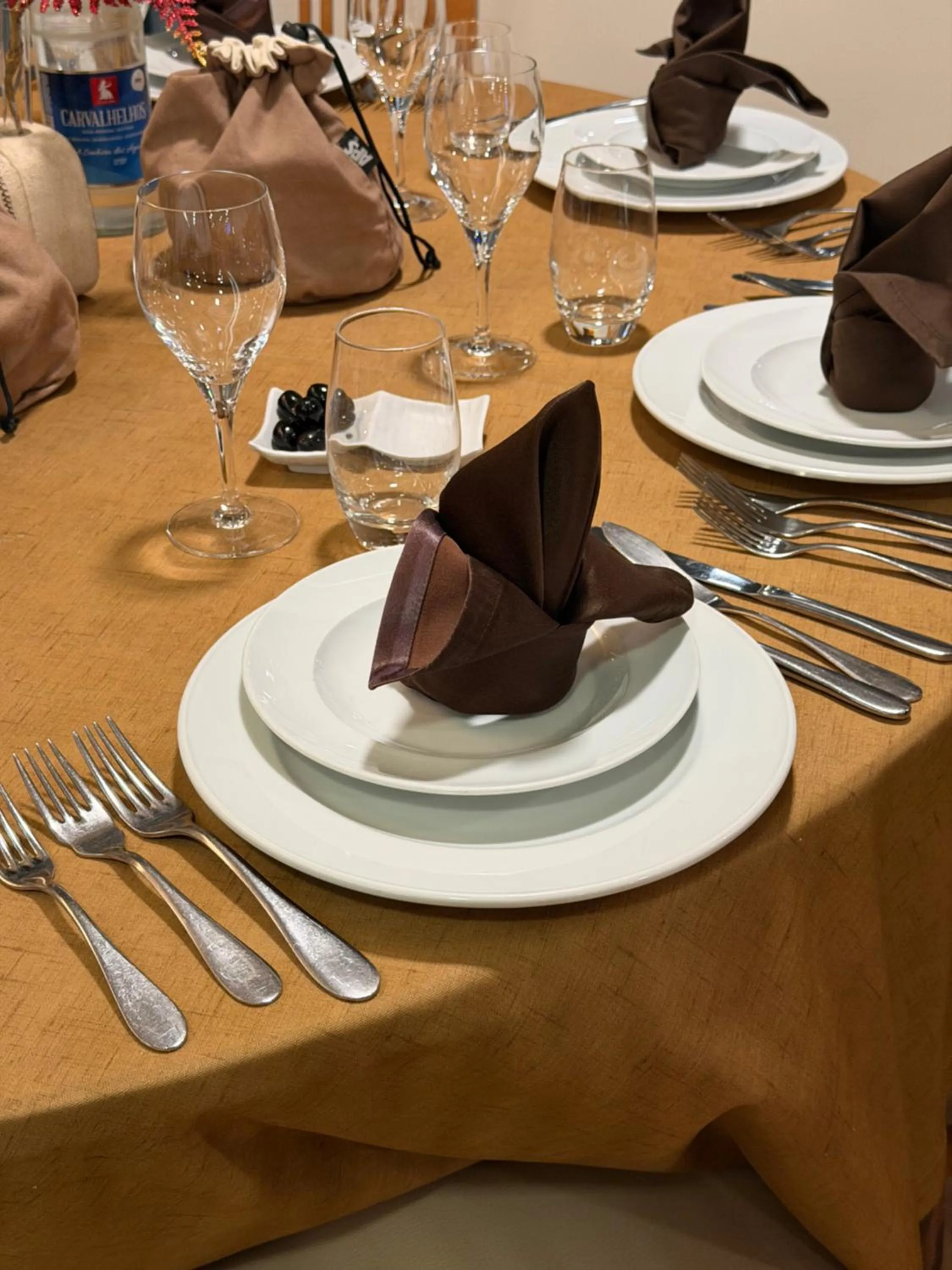 Restaurant/places to eat in Hotel Albergaria Borges