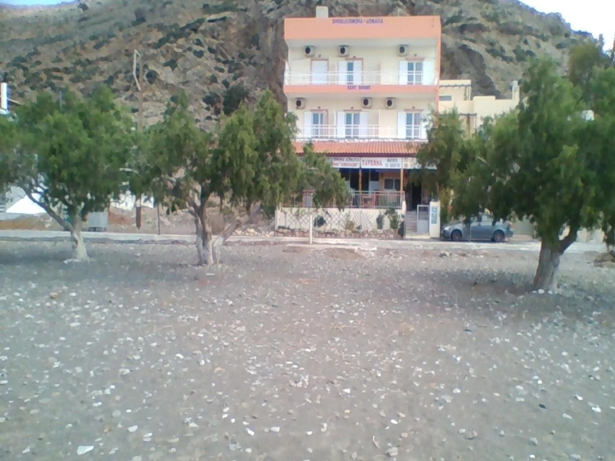 Facade/entrance in Apollon