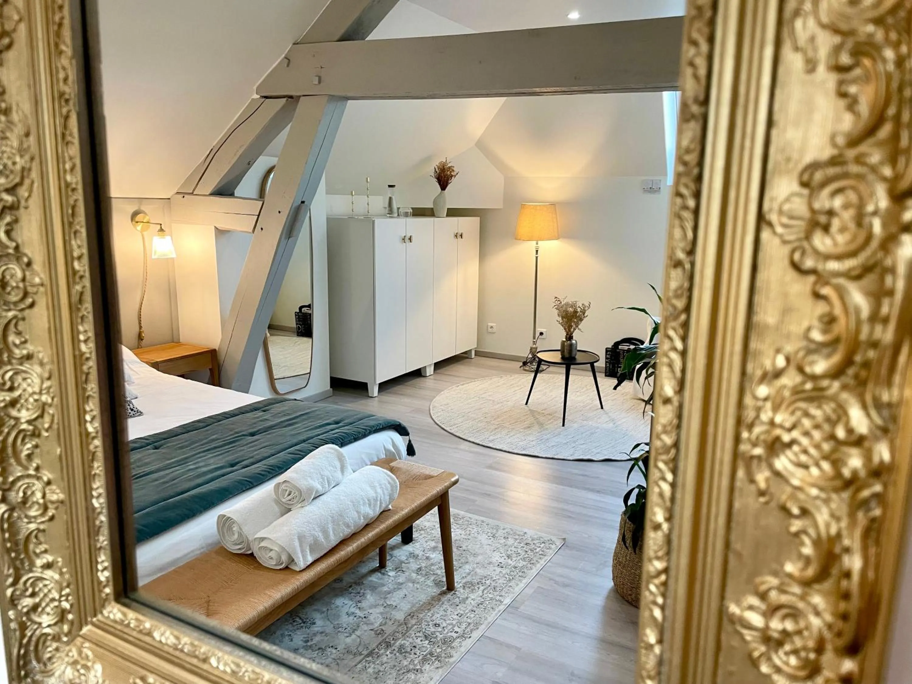 View (from property/room), Bed in Villa de la Croix - Maison d'hôtes à 4 minutes de l'A26 avec parking