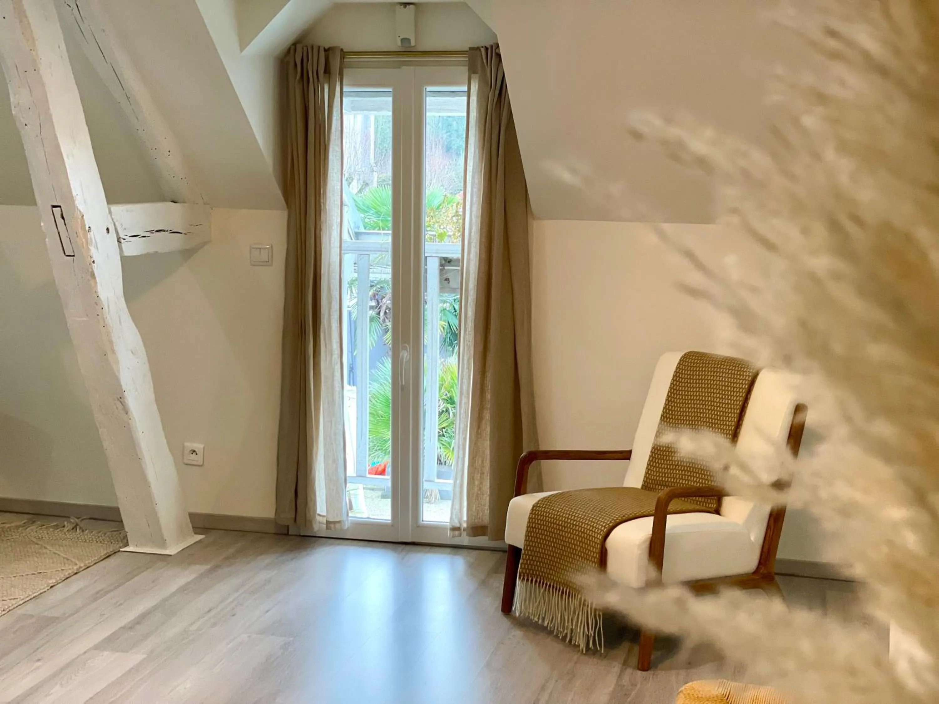 Bedroom in Villa de la Croix - Maison d'hôtes à 4 minutes de l'A26 avec parking