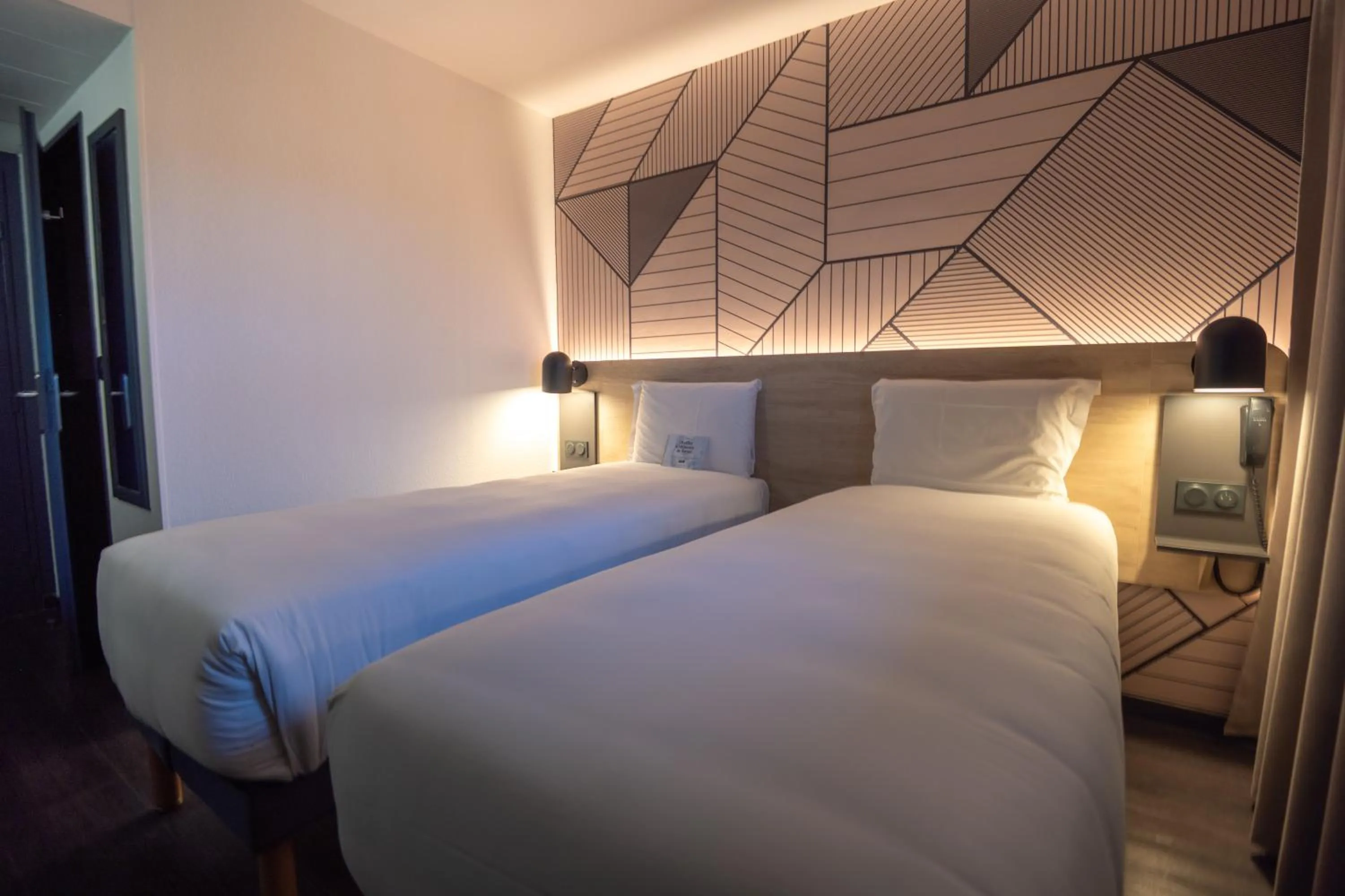 Bed in KYRIAD BORDEAUX SUD - Villenave d'Ornon