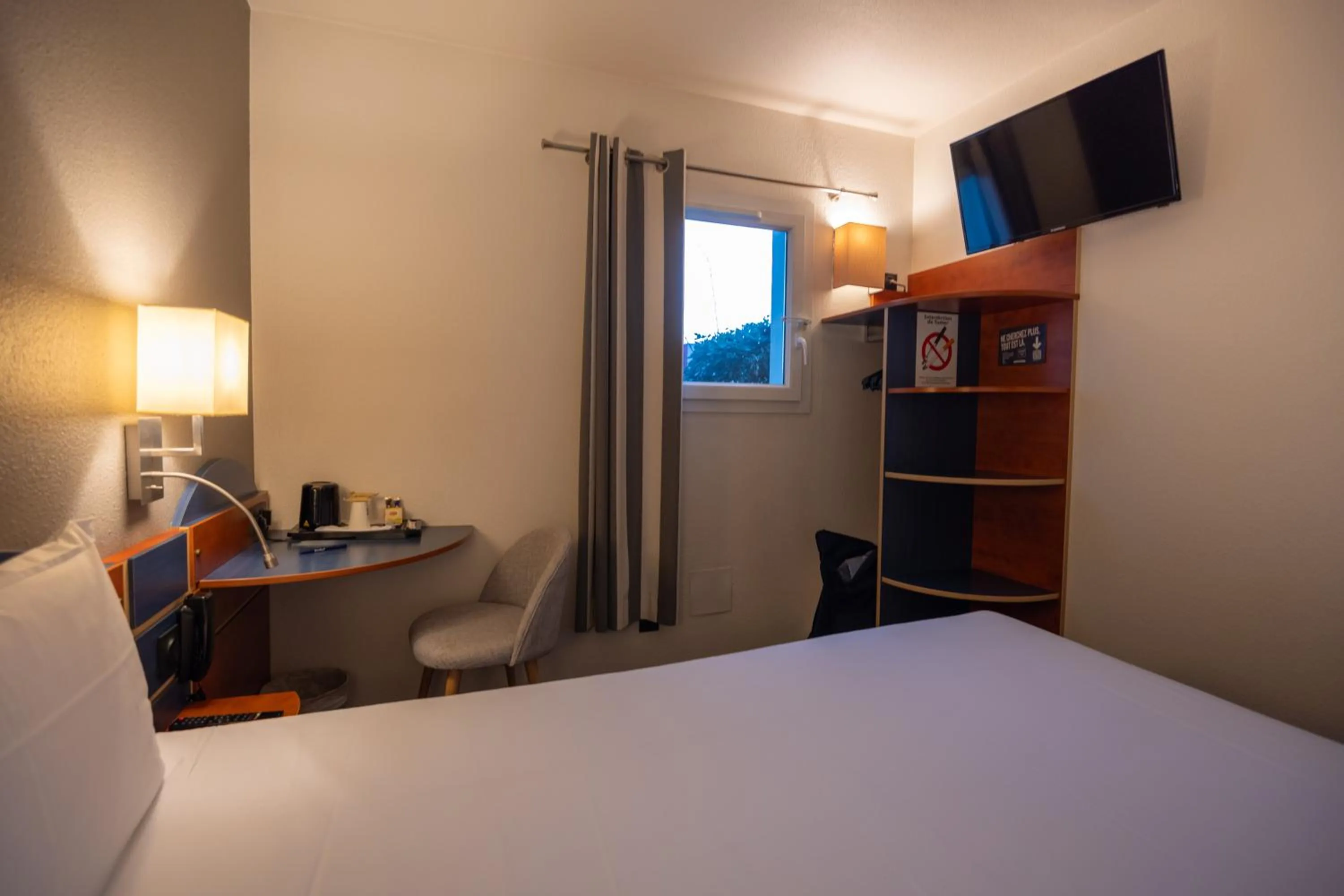 Bed in KYRIAD BORDEAUX SUD - Villenave d'Ornon