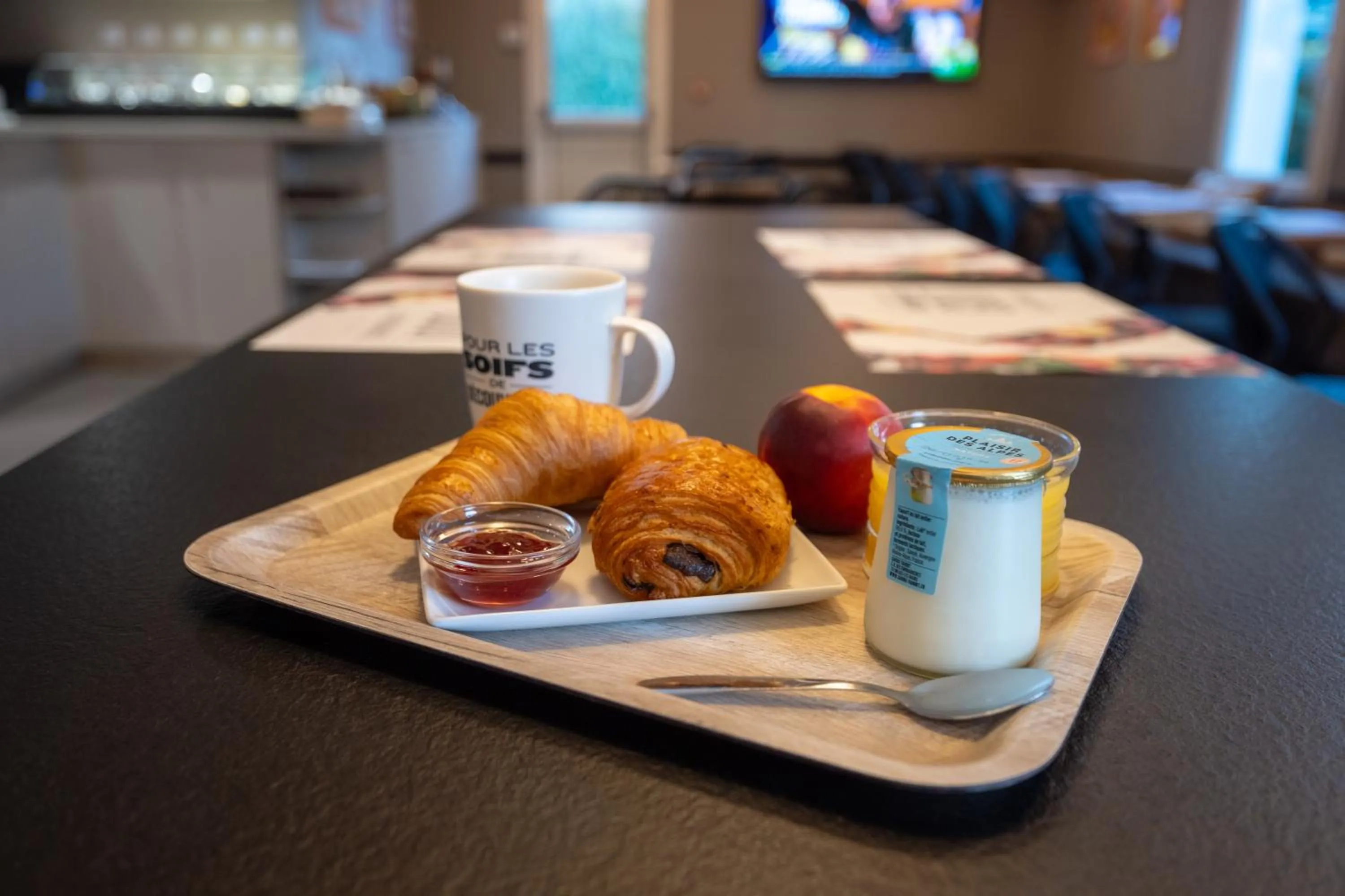 Buffet breakfast in KYRIAD BORDEAUX SUD - Villenave d'Ornon