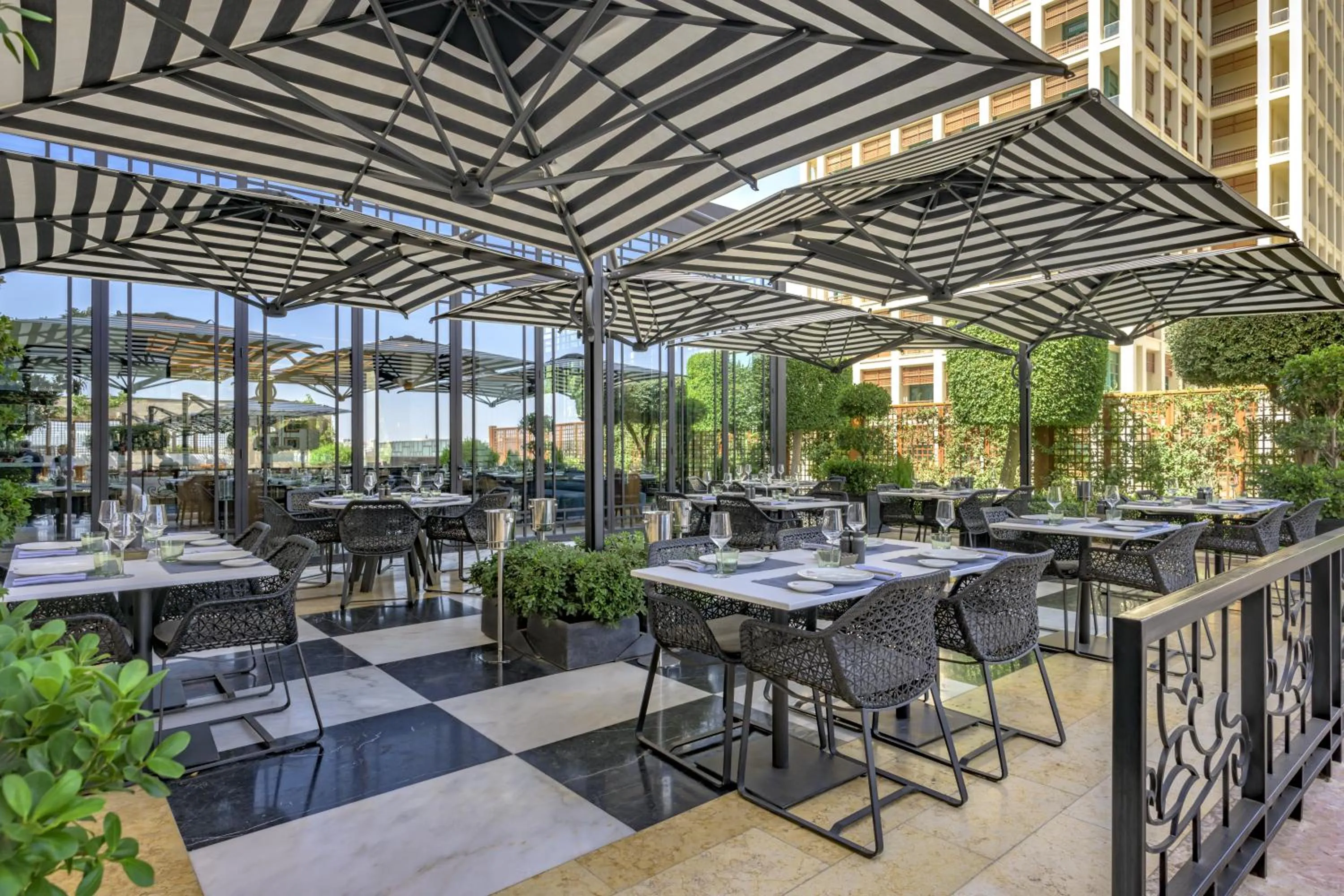Restaurant/places to eat in Grand Hyatt Amman Residences