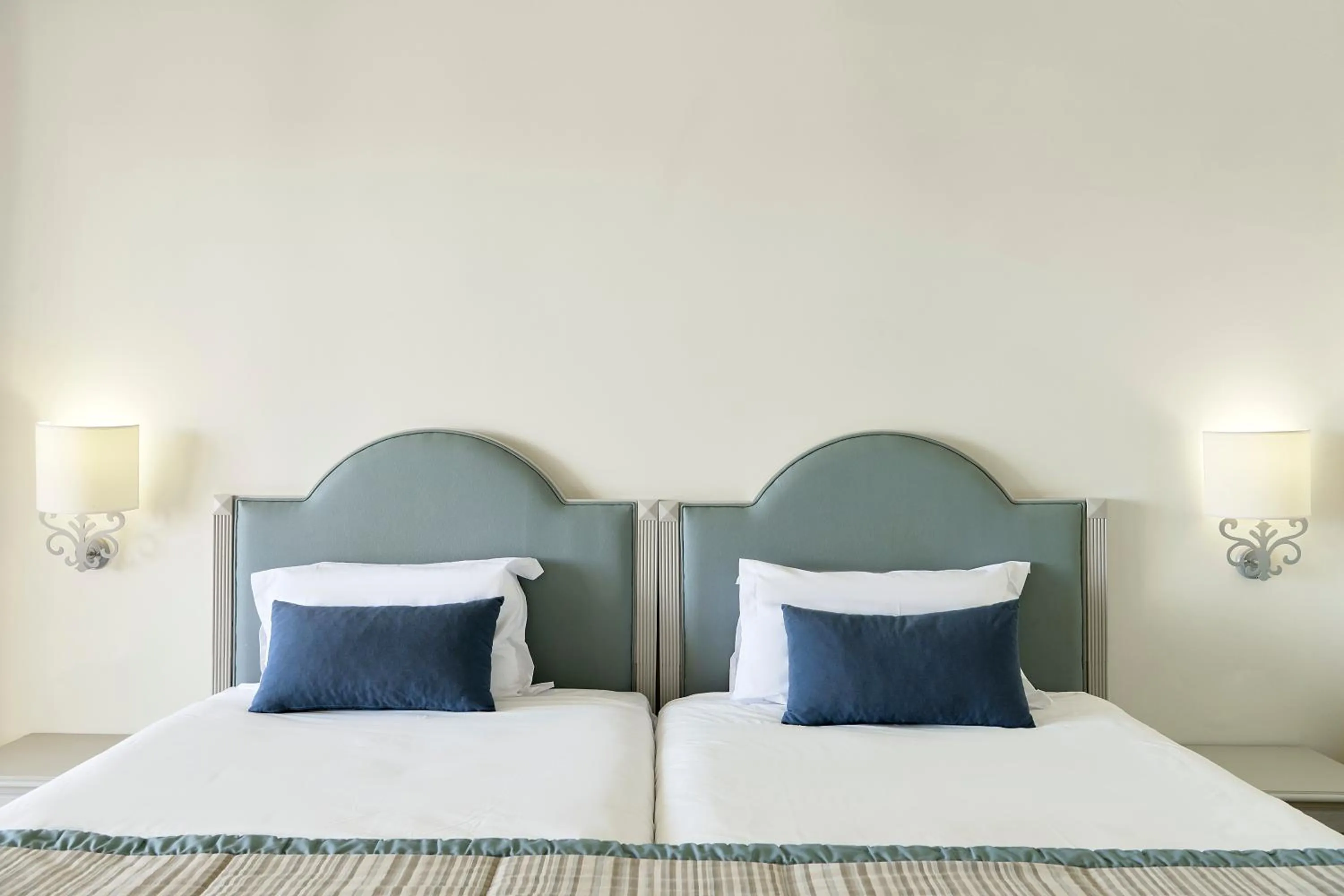 Bed in Iberostar Waves Averroes