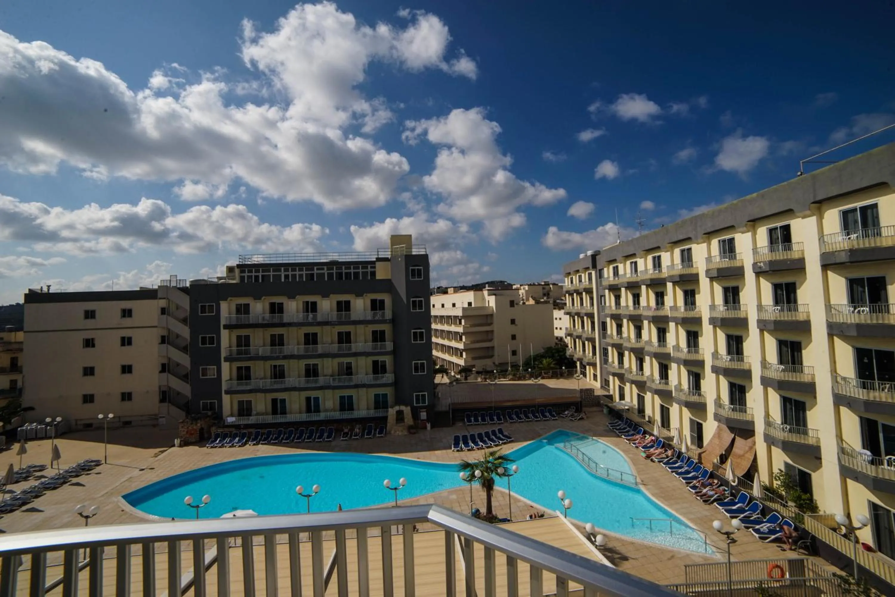 Pool view in Topaz Hotel