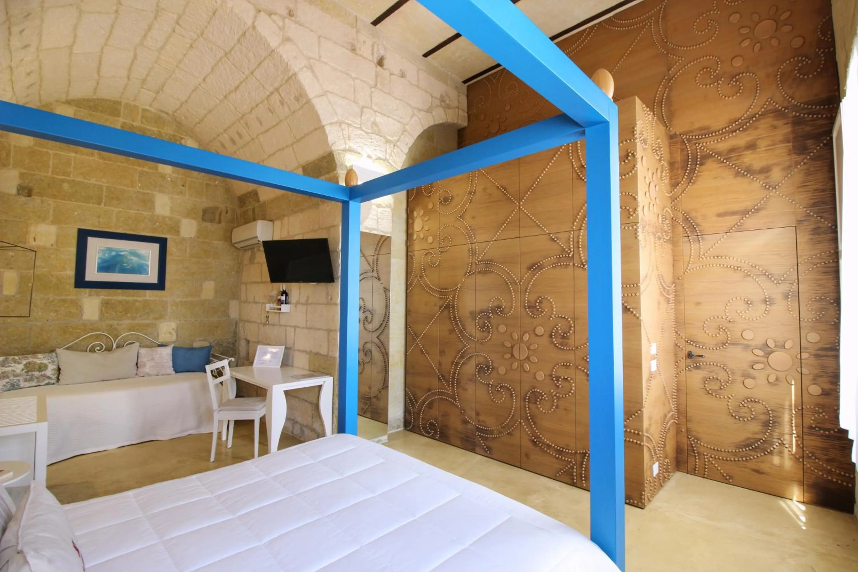 Bed in Don Agostino Relais Masseria