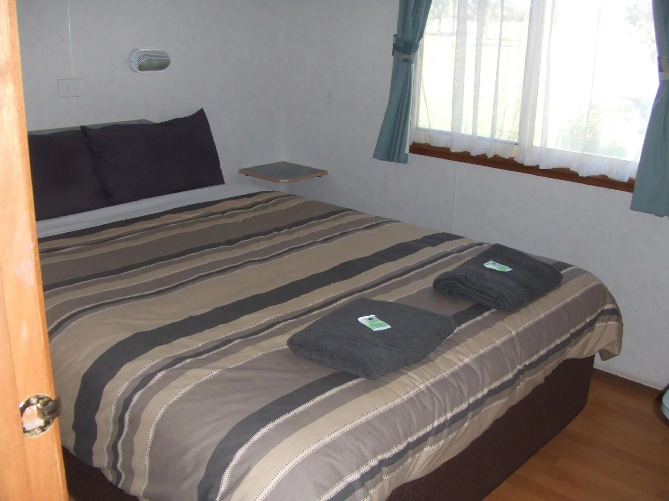 Bed in Junee Tourist Park