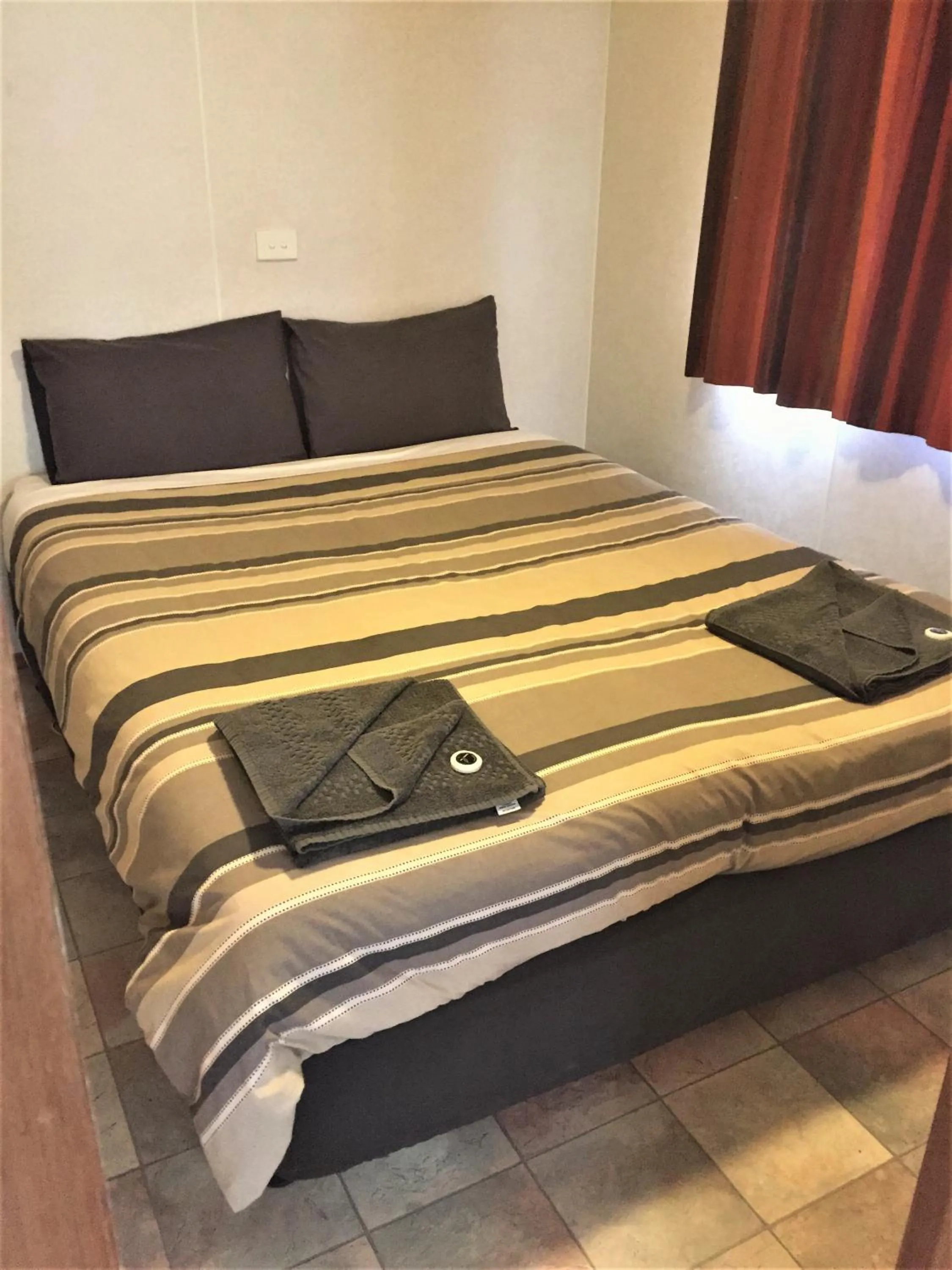 Bed in Junee Tourist Park