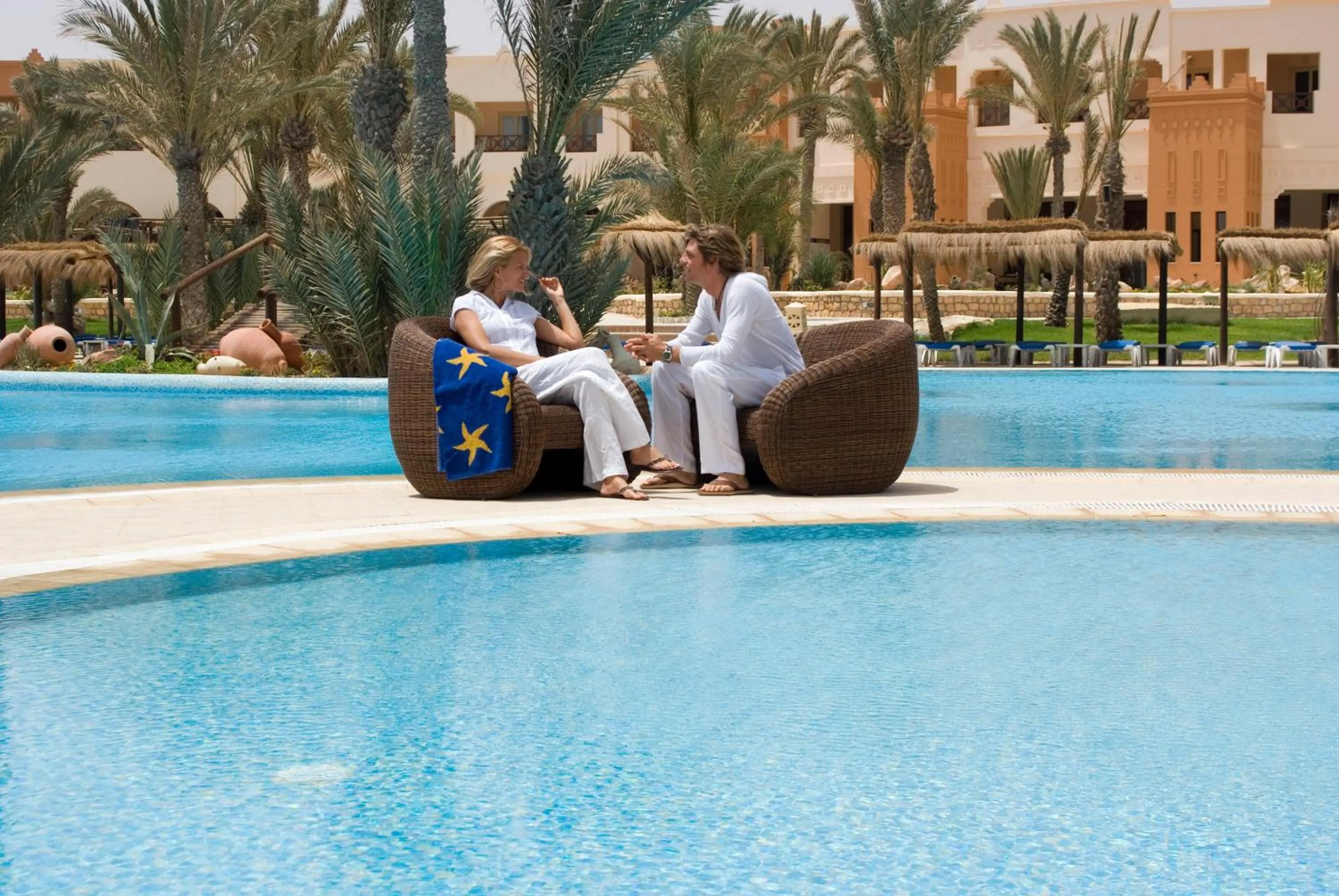 Swimming pool in Vincci Safira Palms