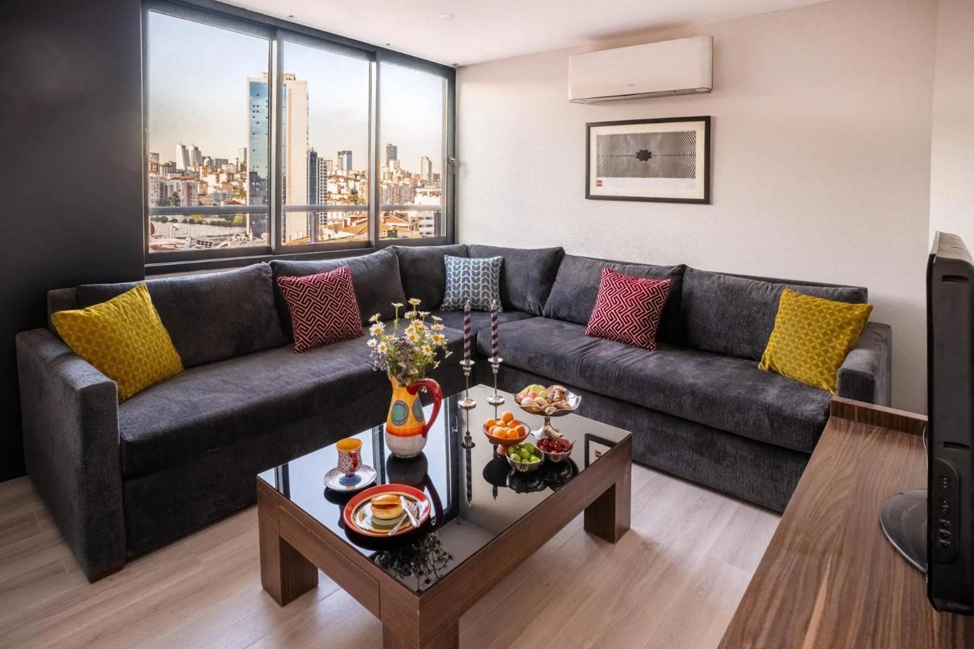 Living room in Cheya Sisli BNB Medical & Business City Center Tesvikiye Suites and Apartments