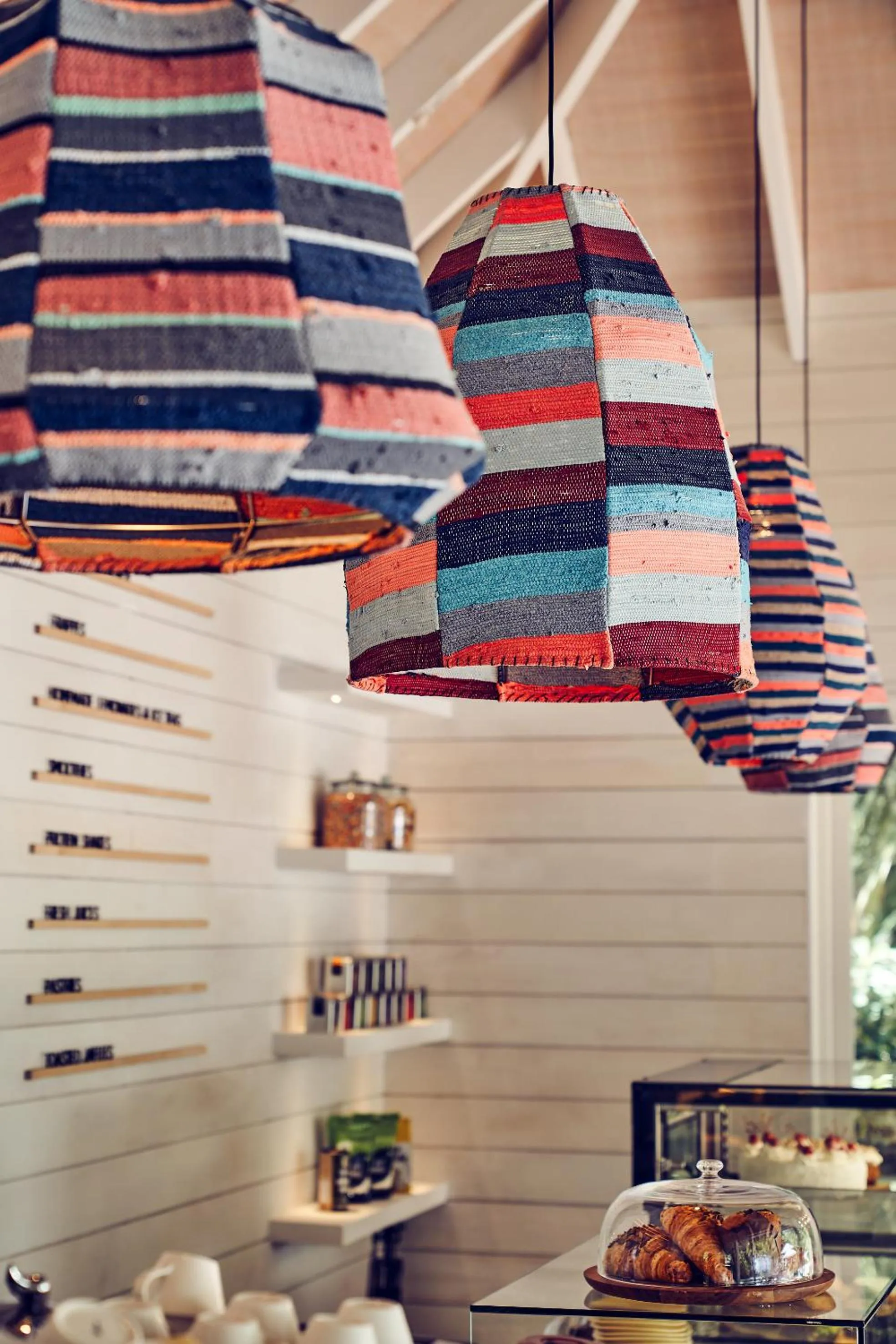 Restaurant/places to eat in Finolhu, A Seaside Collection Resort, a Member of Design Hotels