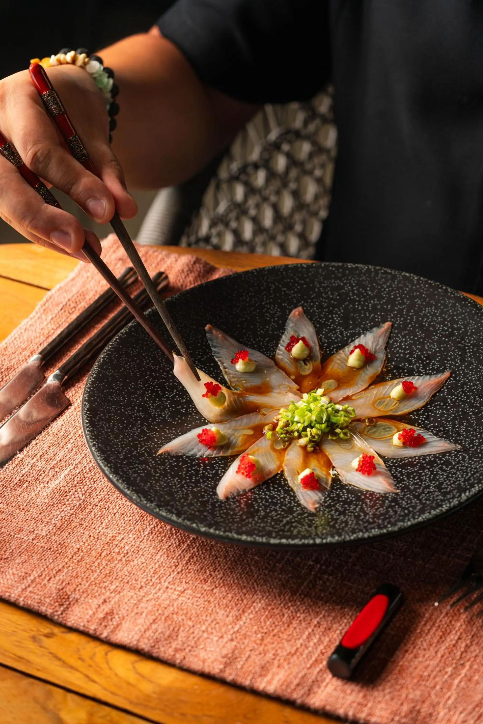 Restaurant/places to eat in Finolhu, A Seaside Collection Resort, a Member of Design Hotels