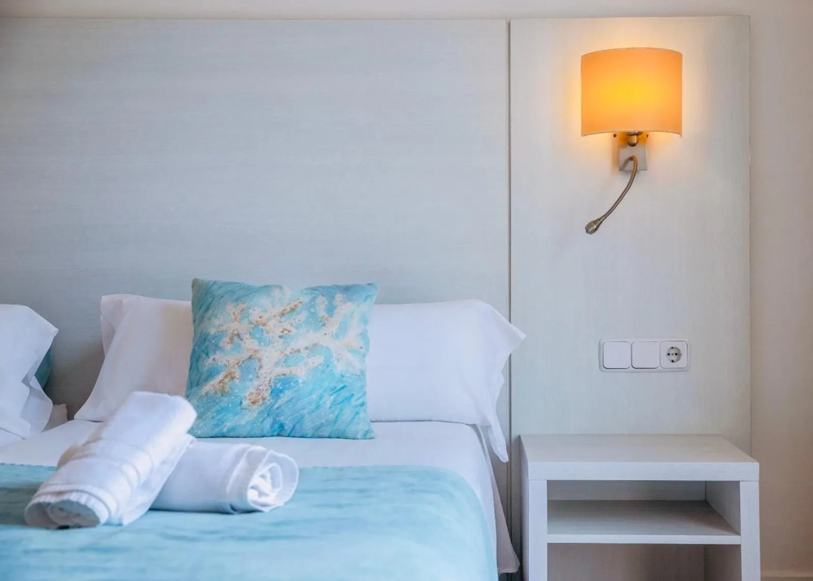 Bed in Hotel Miramar