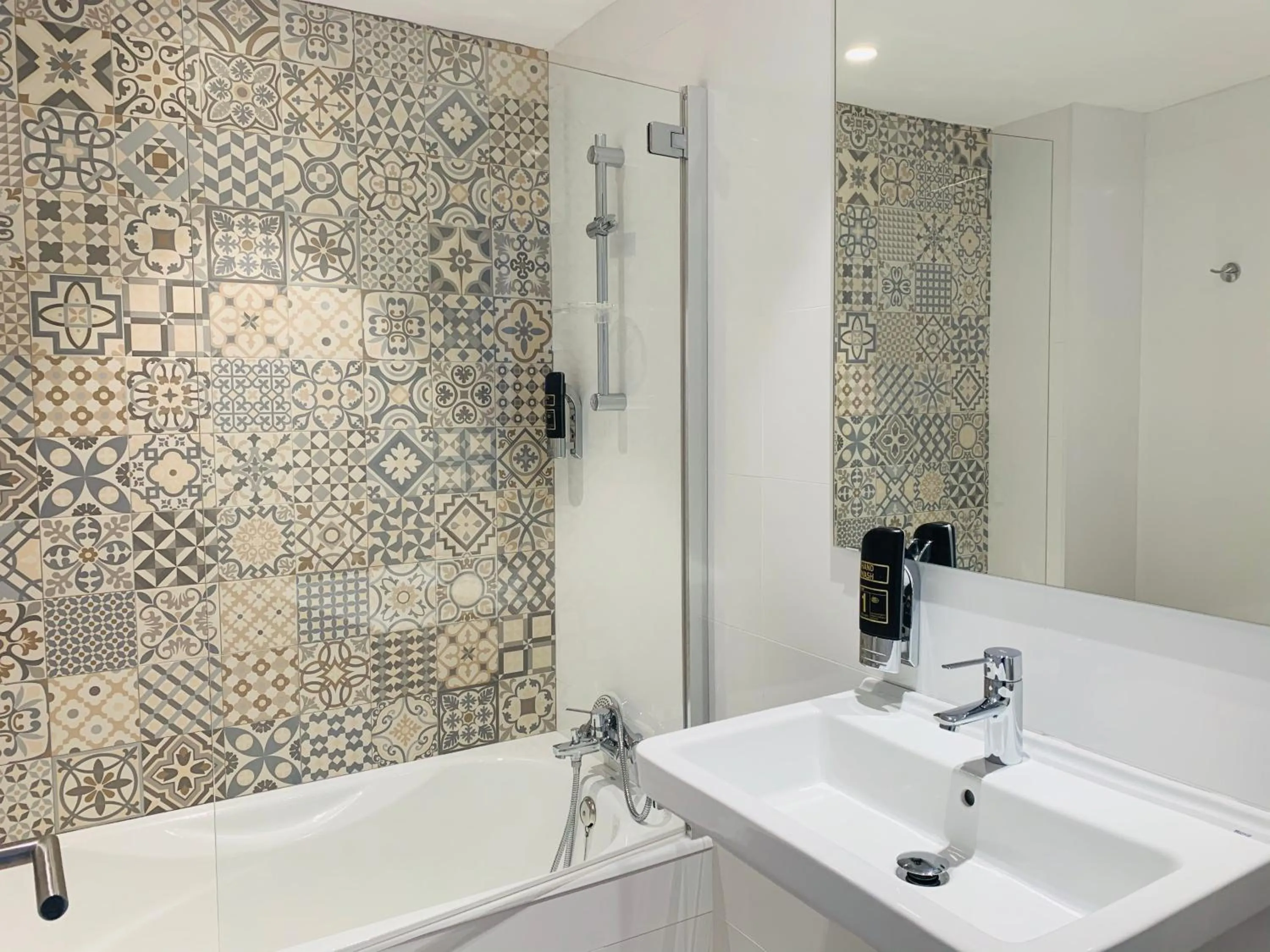 Bathroom in Hotel Miramar