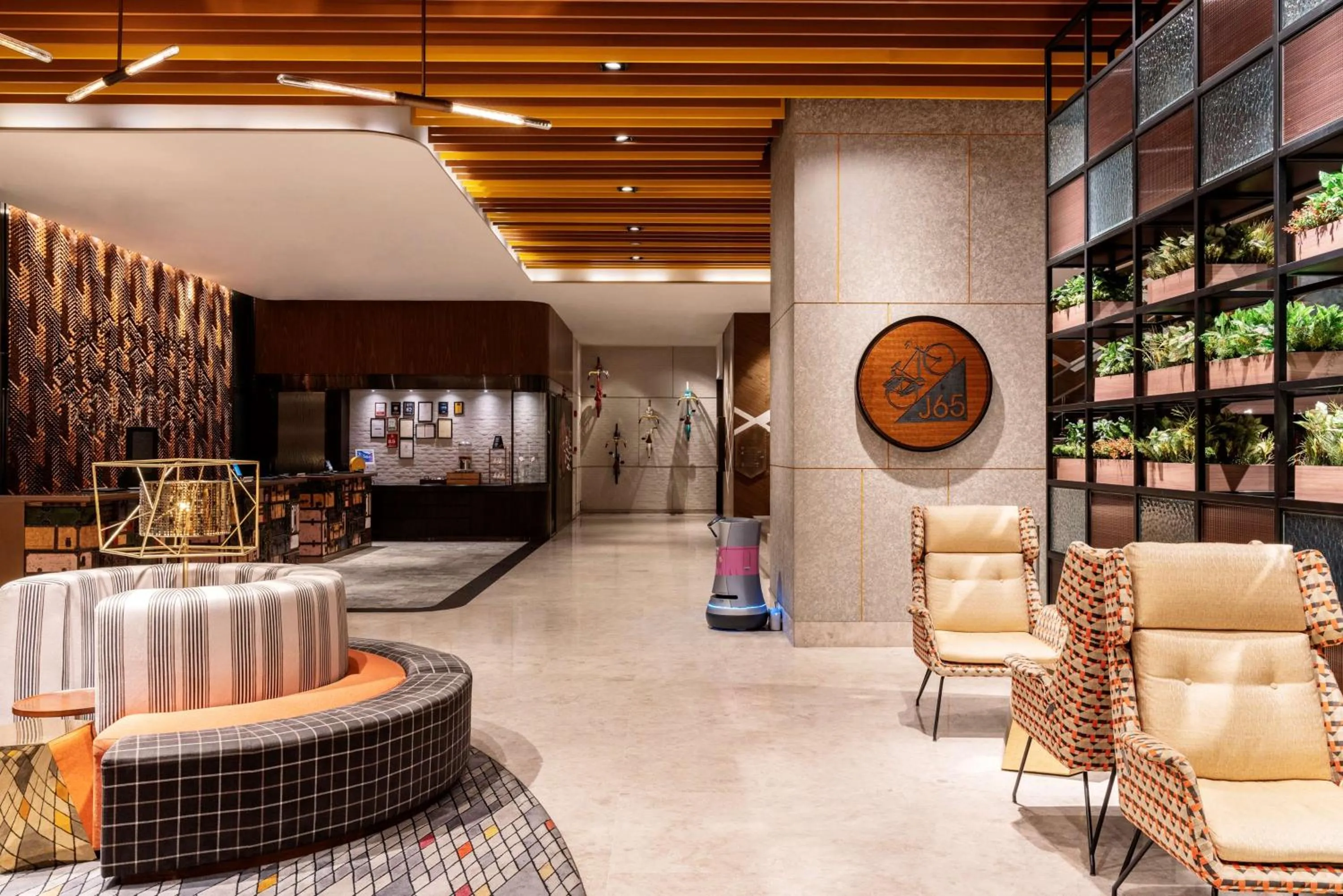 Lobby or reception in JEN Singapore Tanglin by Shangri-La