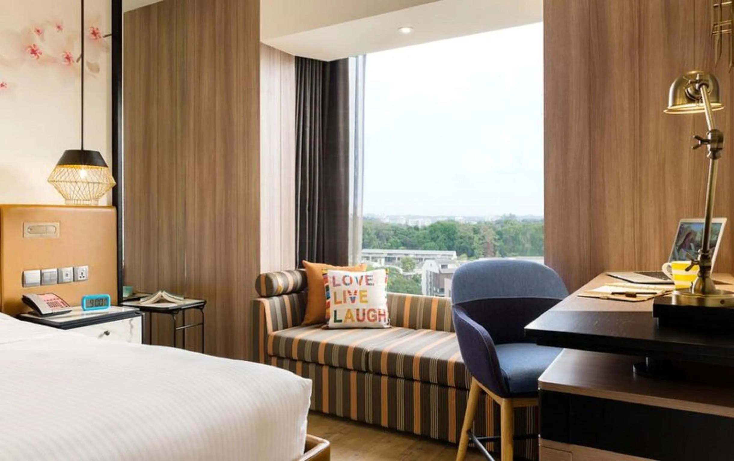 Photo of the whole room, Bed in JEN Singapore Tanglin by Shangri-La