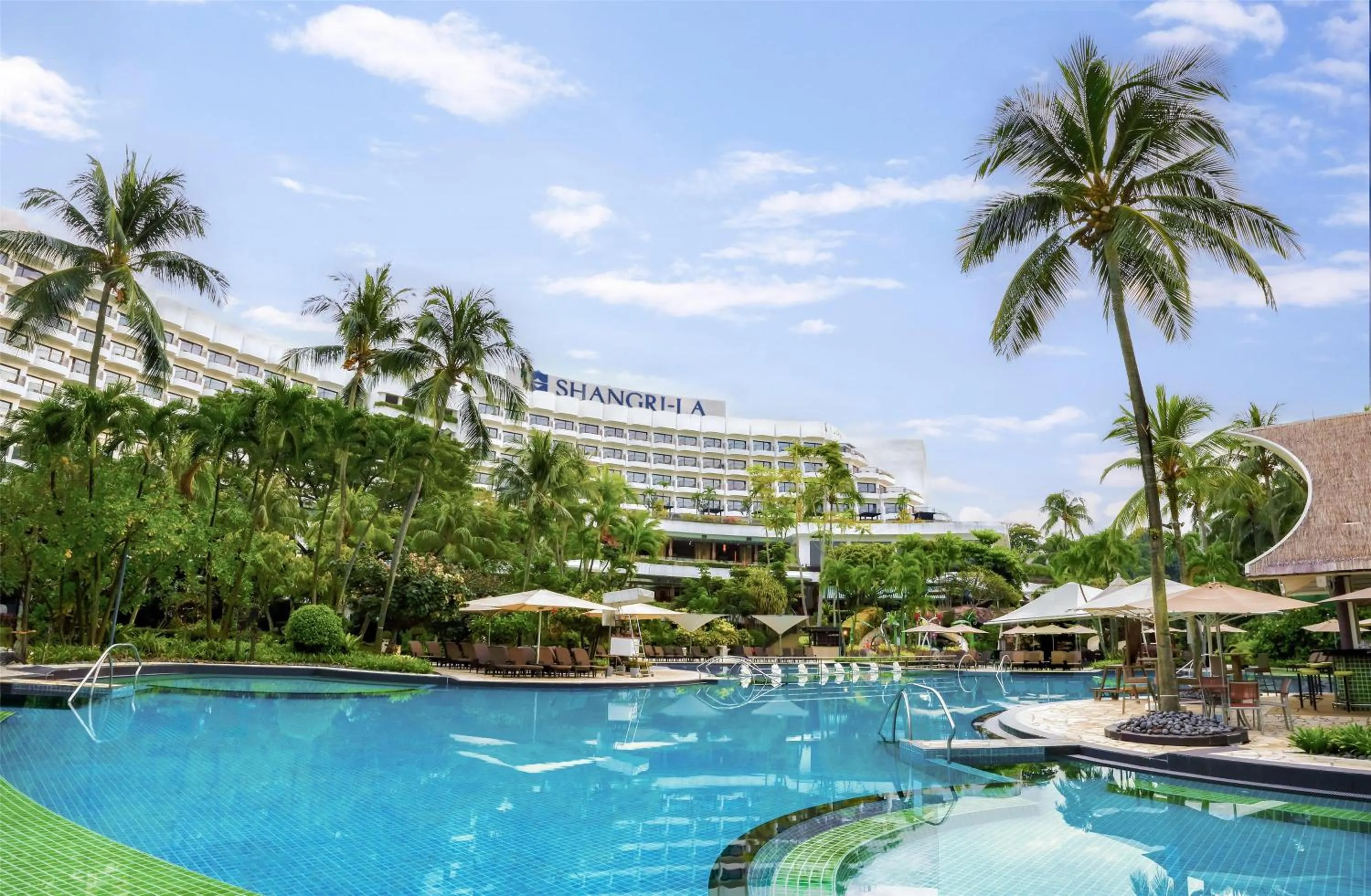 Pool view in Shangri-La Rasa Sentosa, Singapore