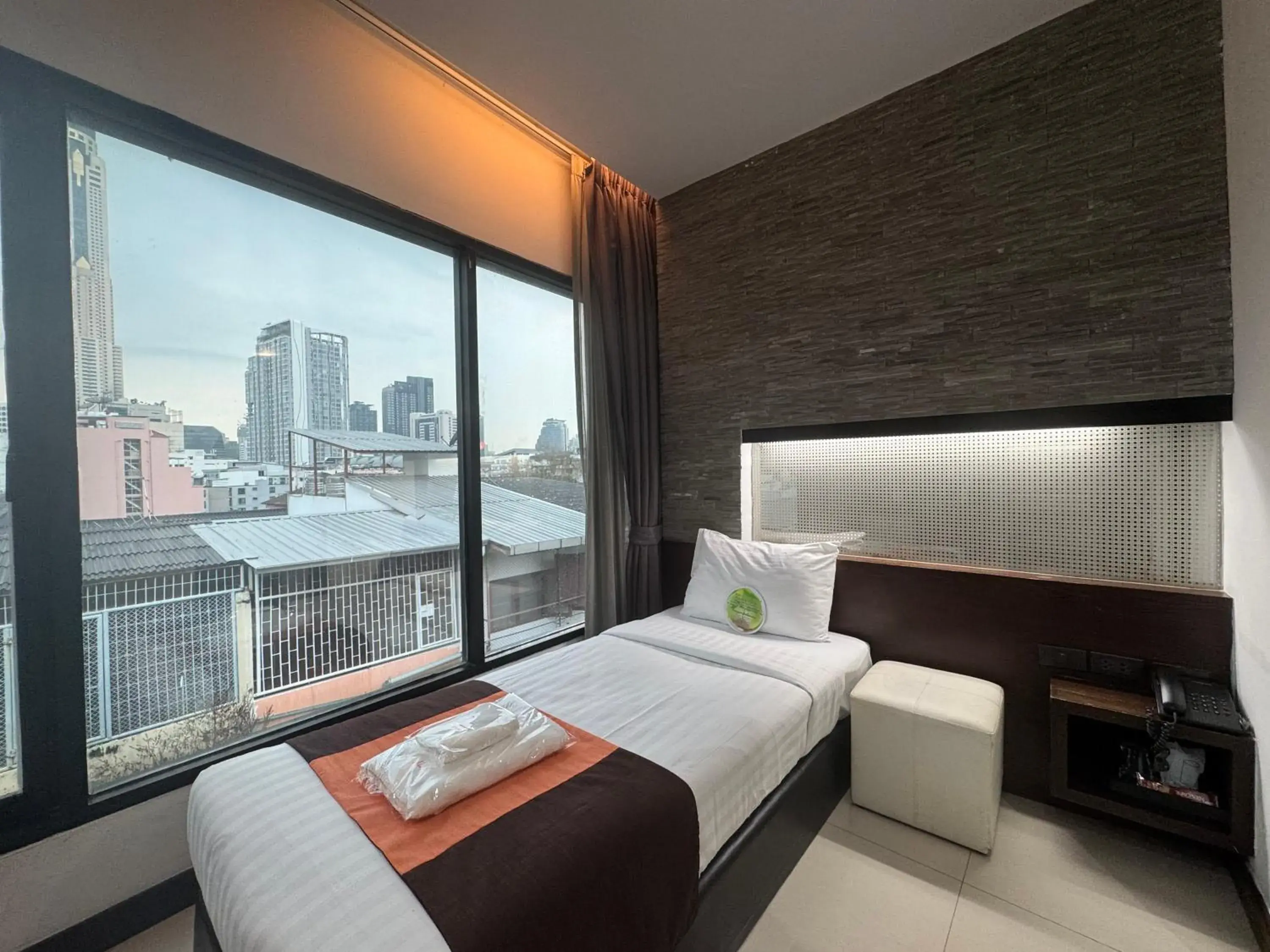 Deluxe Single Room - single occupancy in Collection O The Bangkok Airport Link Suite Deluxe Single Room - single occupancy in Collection O The Bangkok Airport Link Suite