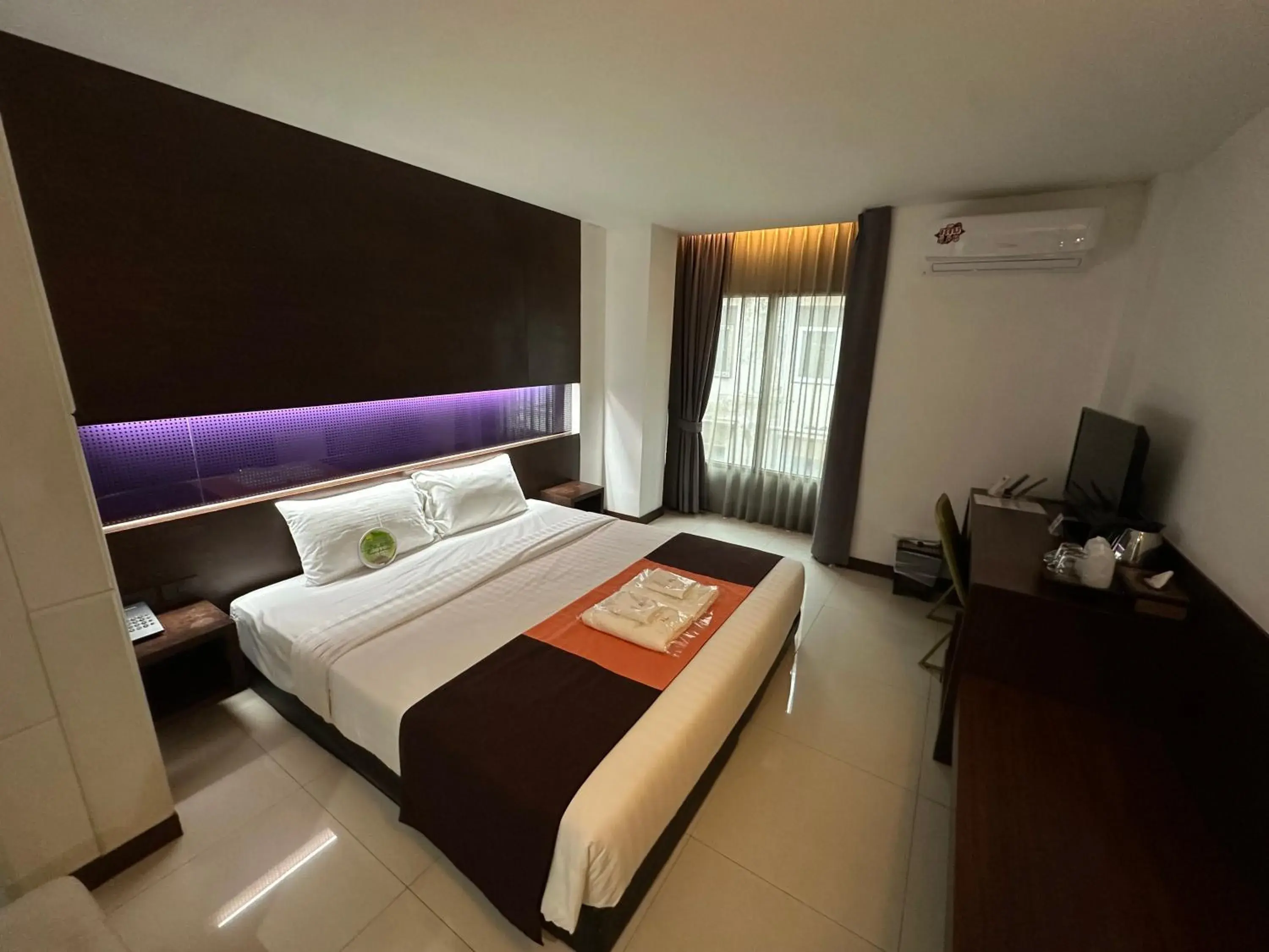 Deluxe Double Room in Collection O The Bangkok Airport Link Suite Deluxe Double Room in Collection O The Bangkok Airport Link Suite