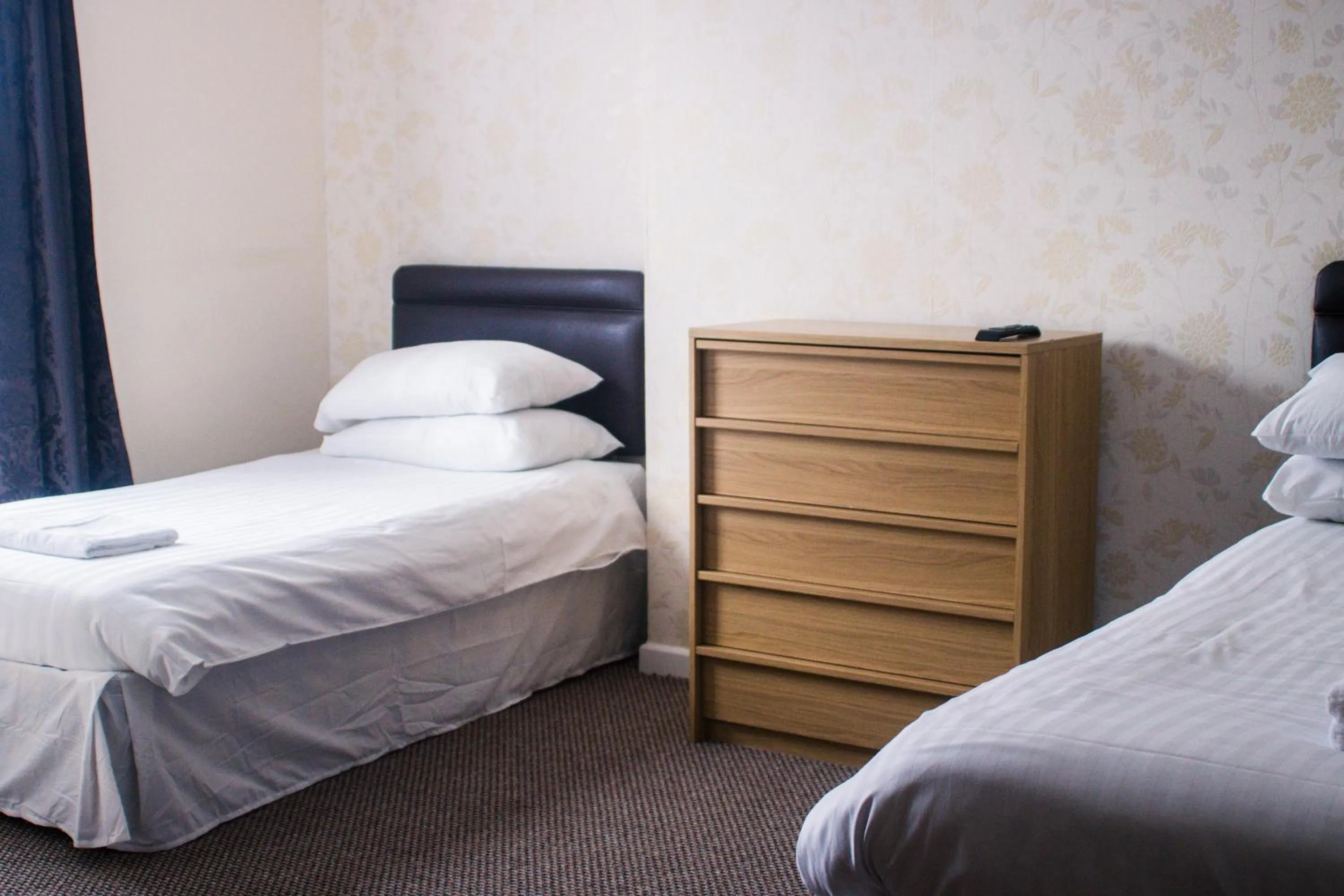 Bed in Wellesley Park Hotel