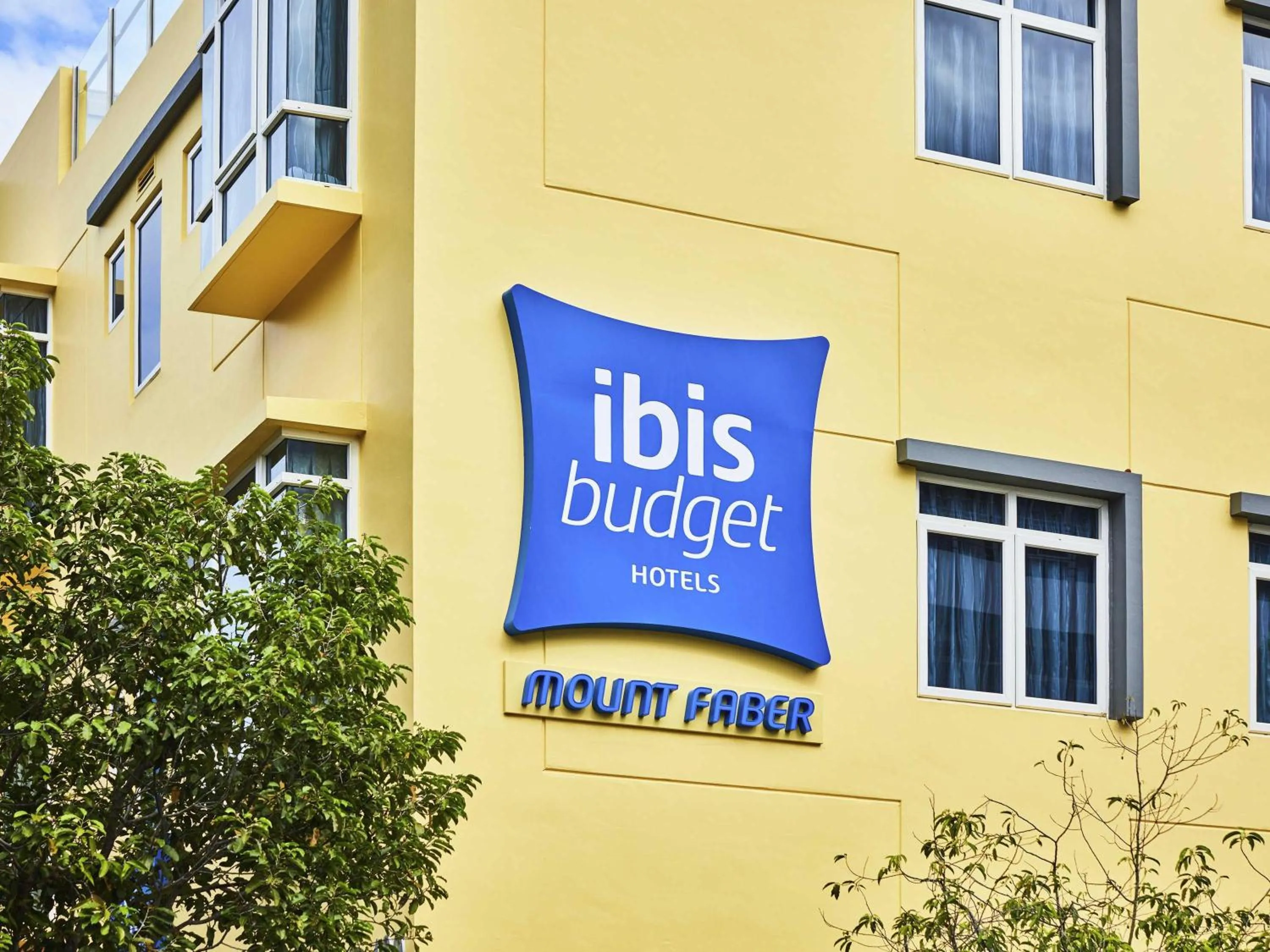 Property building in ibis budget Singapore Mount Faber