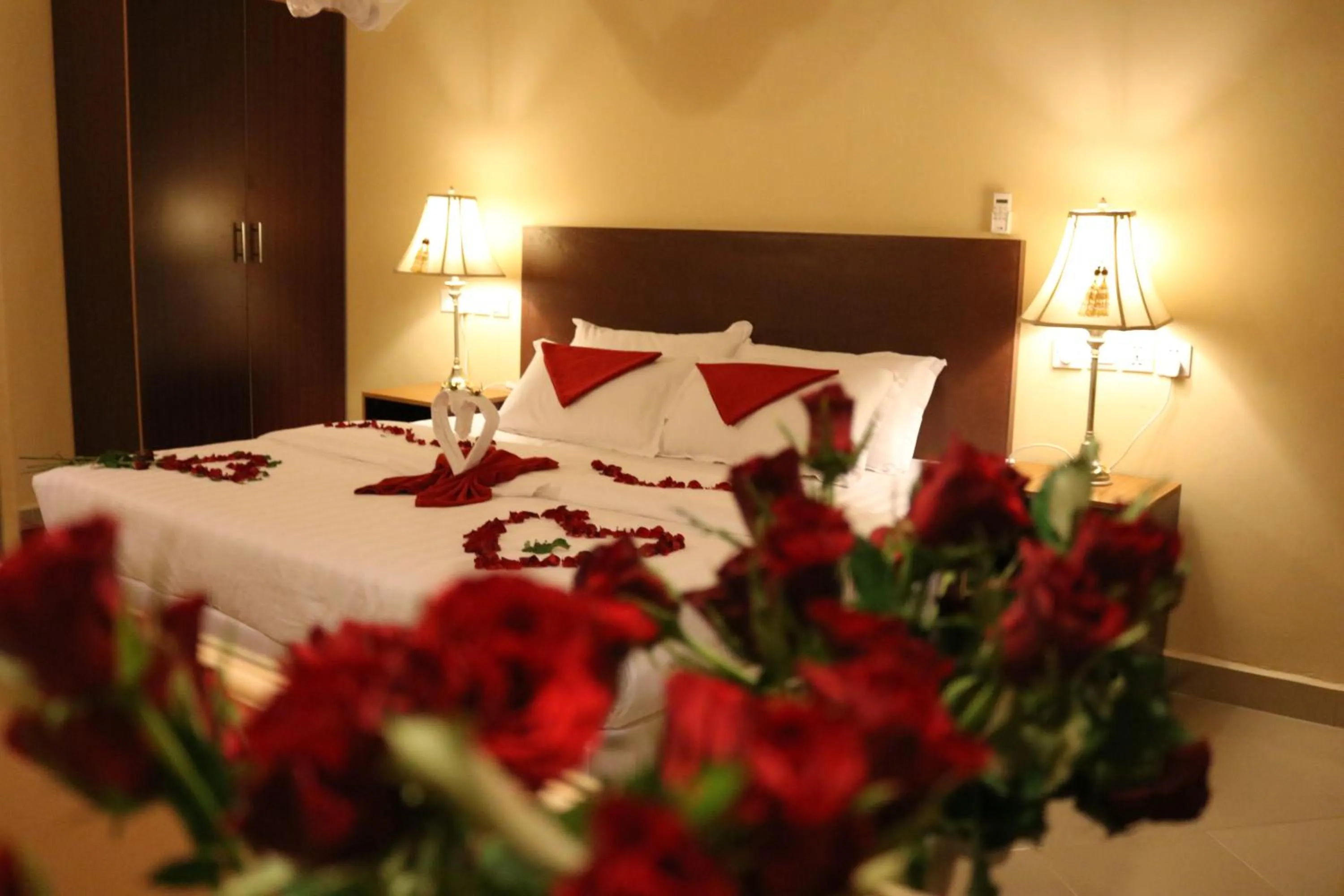 cot in Pulickal Airport Hotel