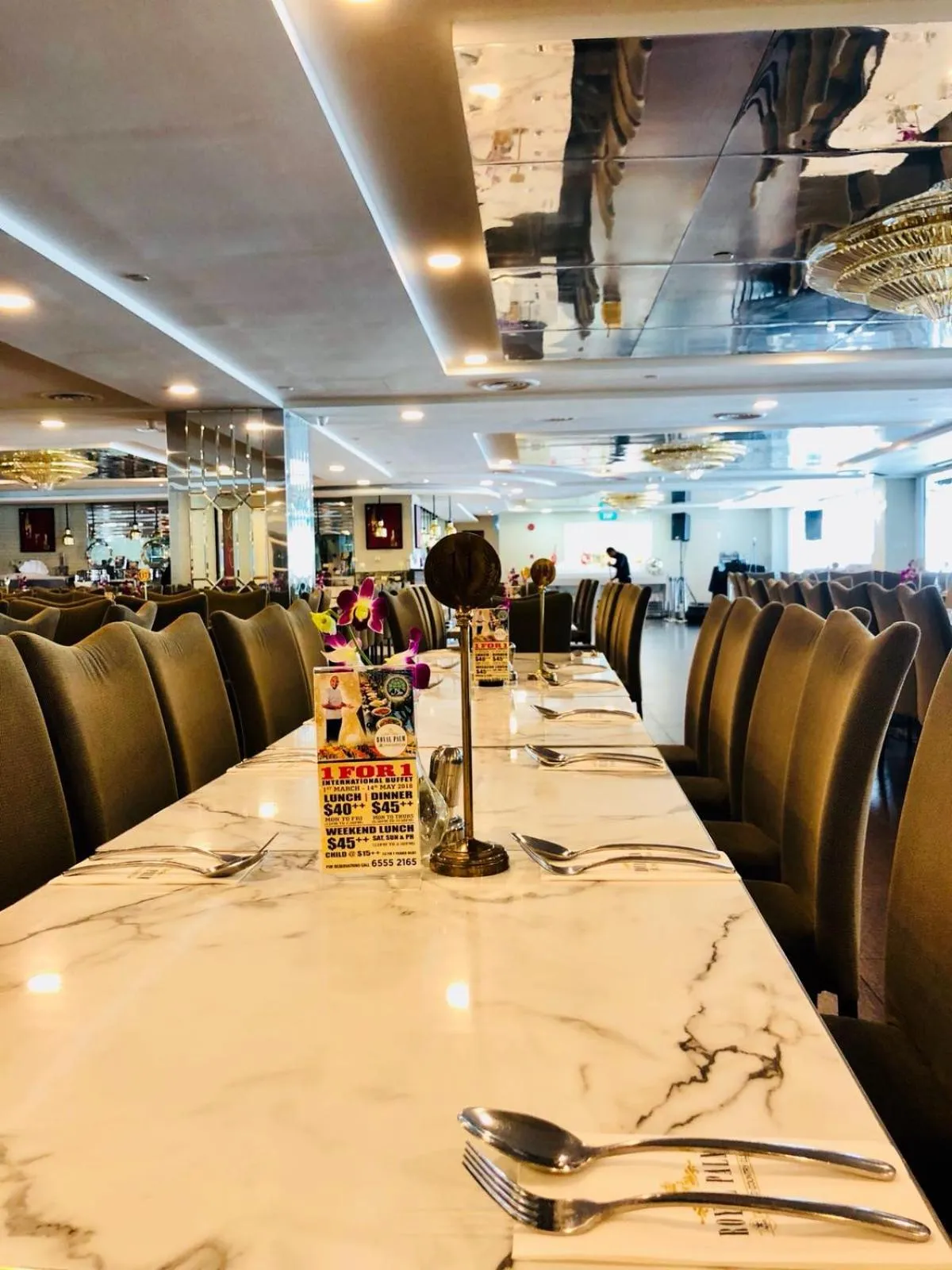 Restaurant/places to eat in Orchid Country Club