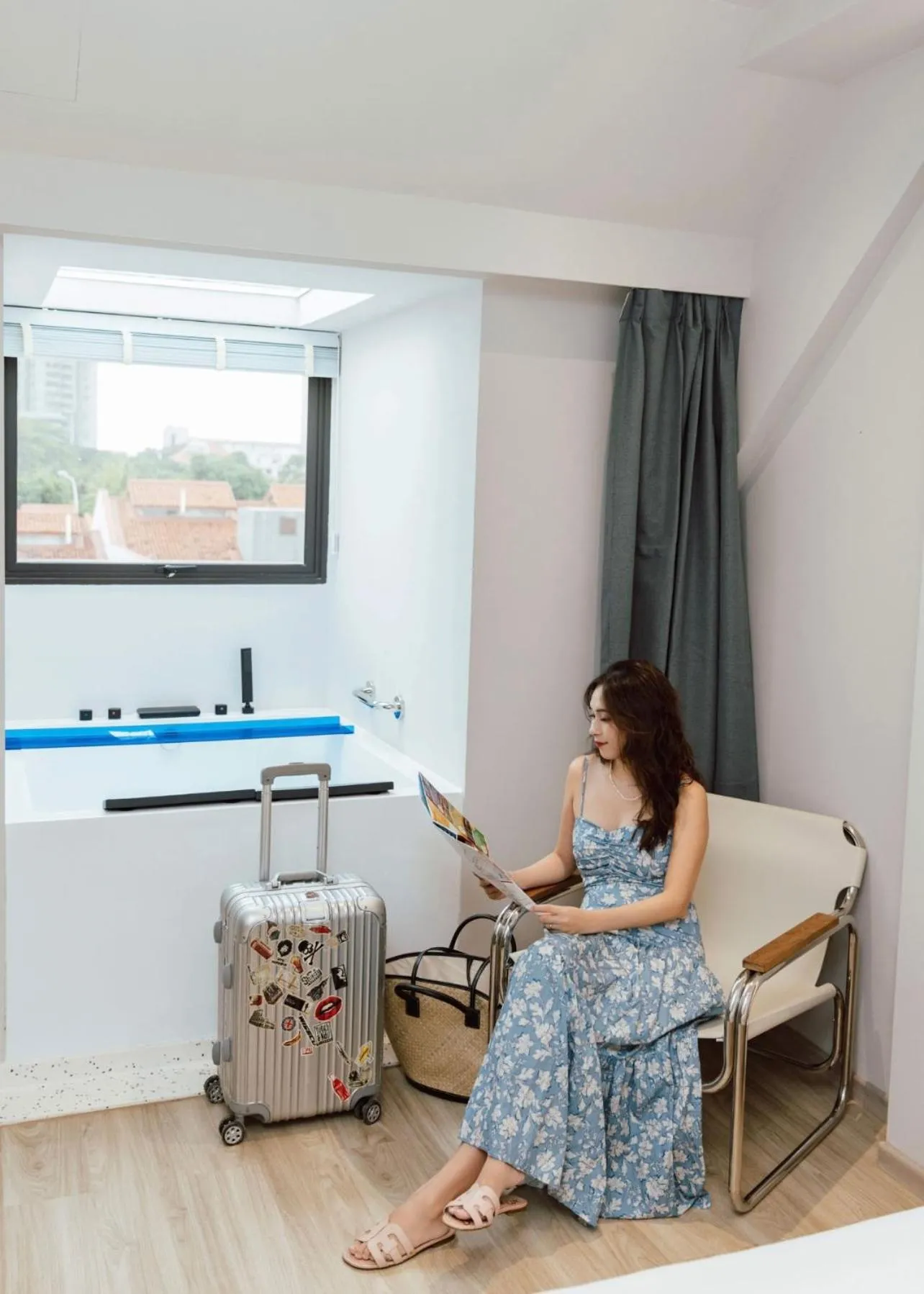 Bath in Rest Bugis Hotel