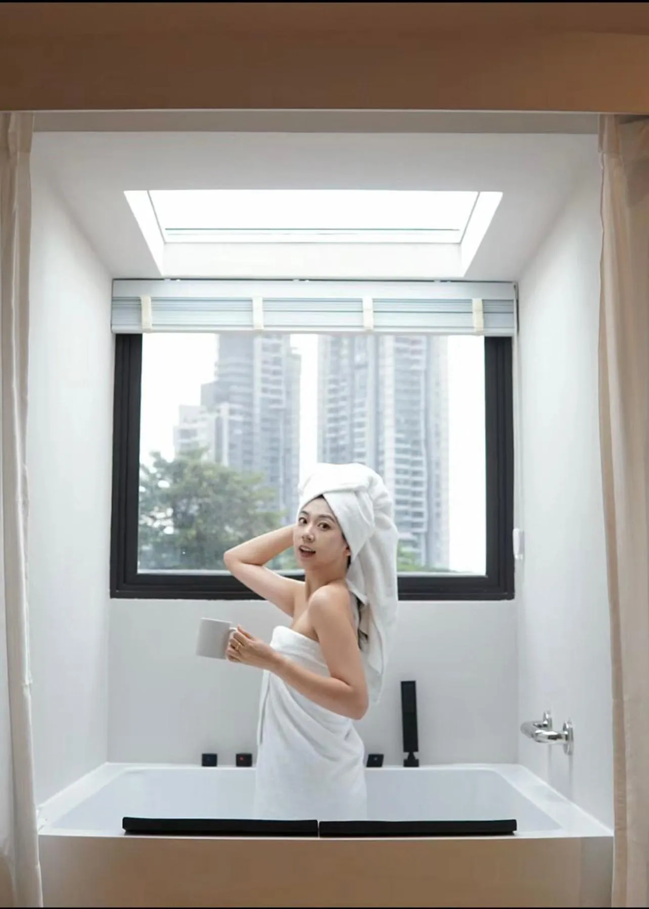 Bath in Rest Bugis Hotel