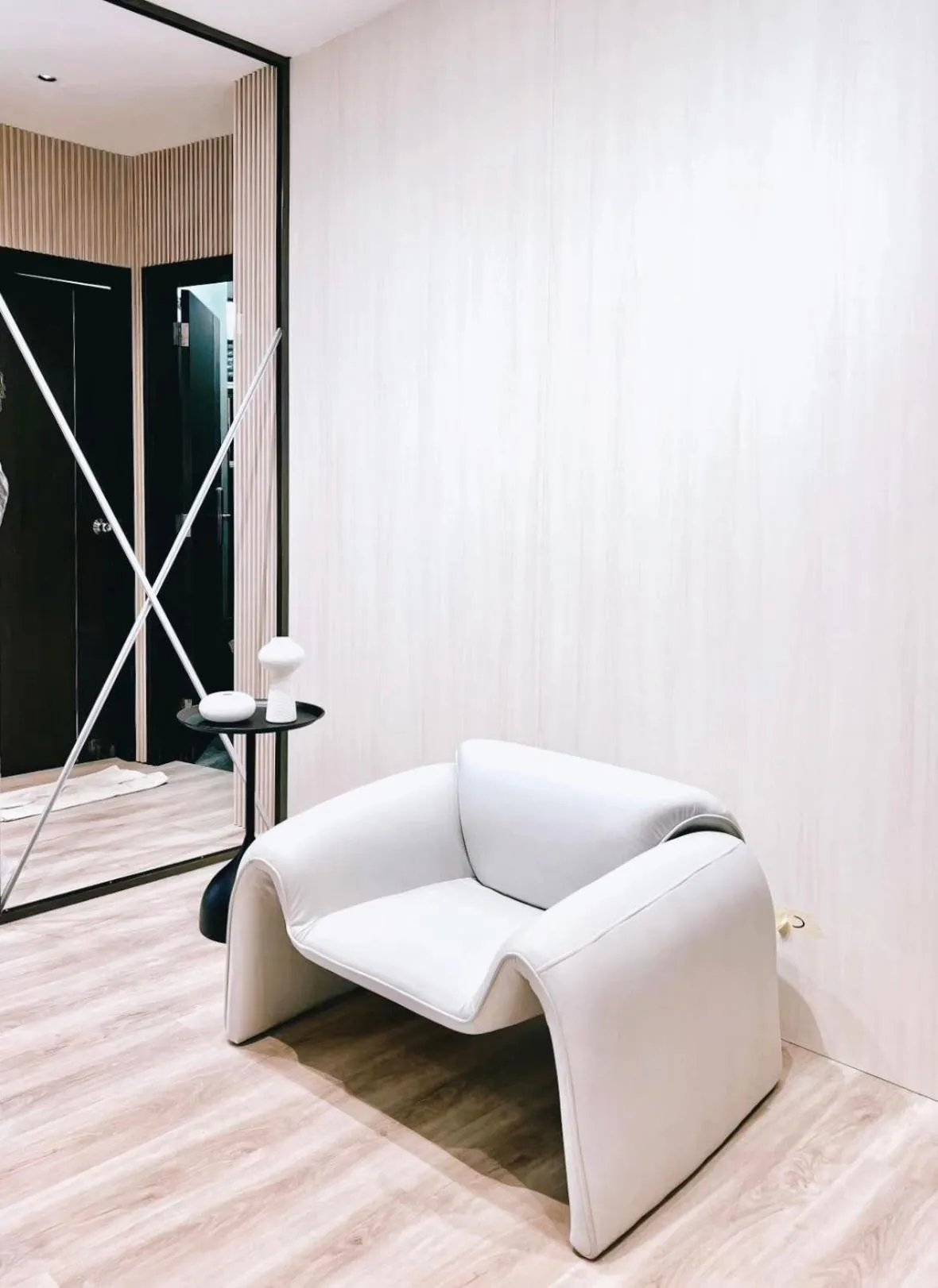 Lobby or reception in Rest Bugis Hotel