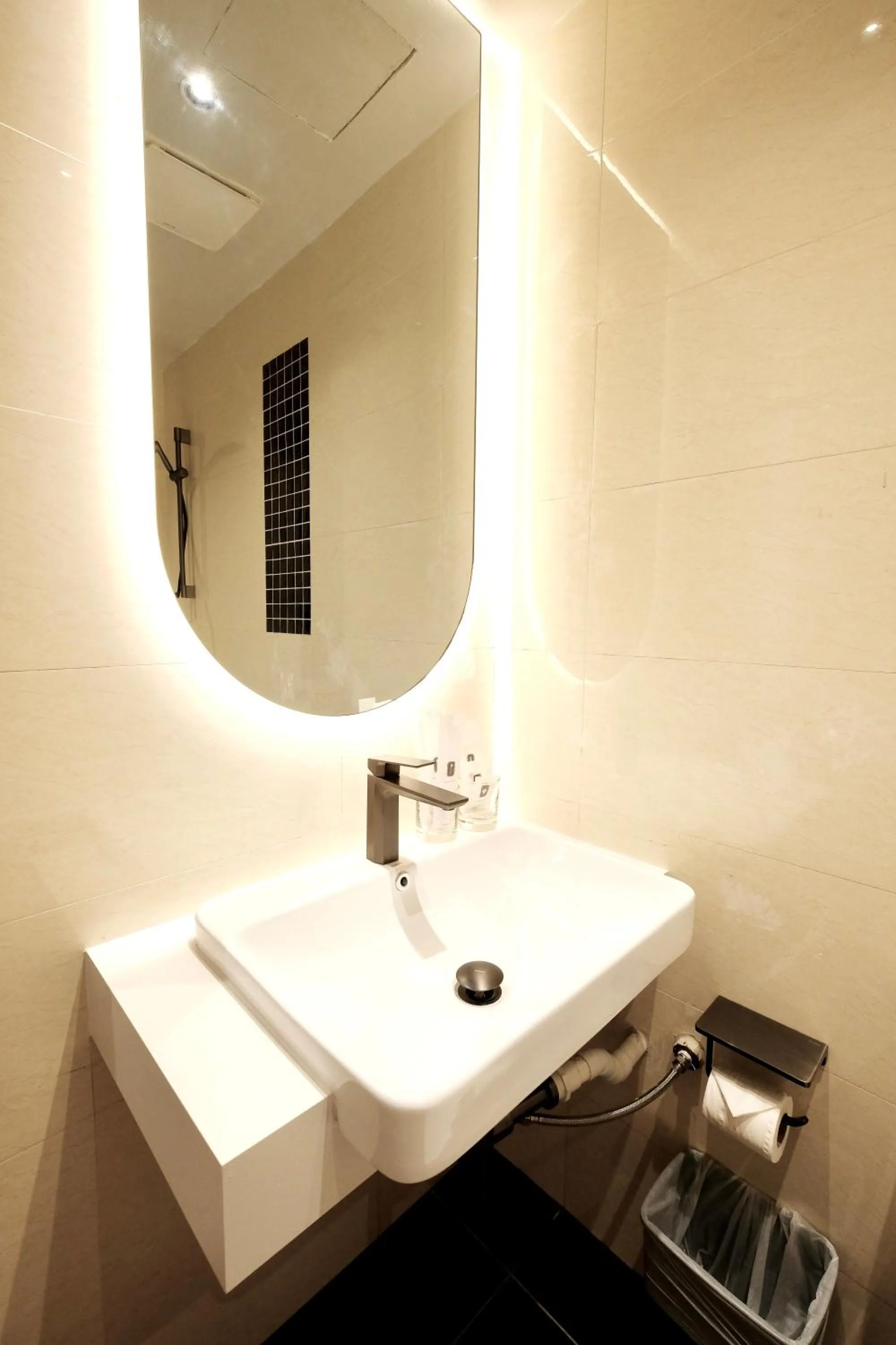 Bathroom in Rest Bugis Hotel
