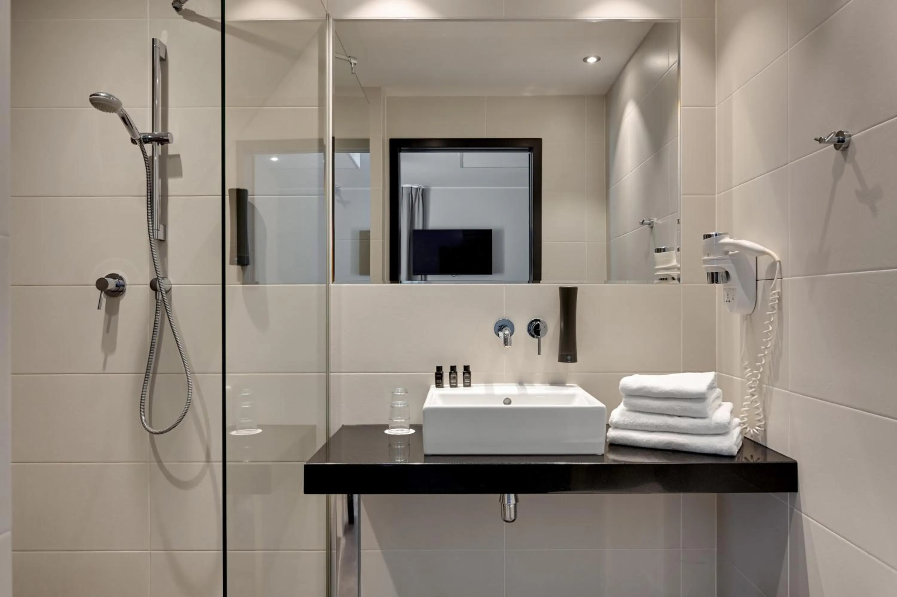 Toilet in GRANO HOTEL Gdańsk Riverside dawniej HOTEL ALMOND BUSINESS & SPA