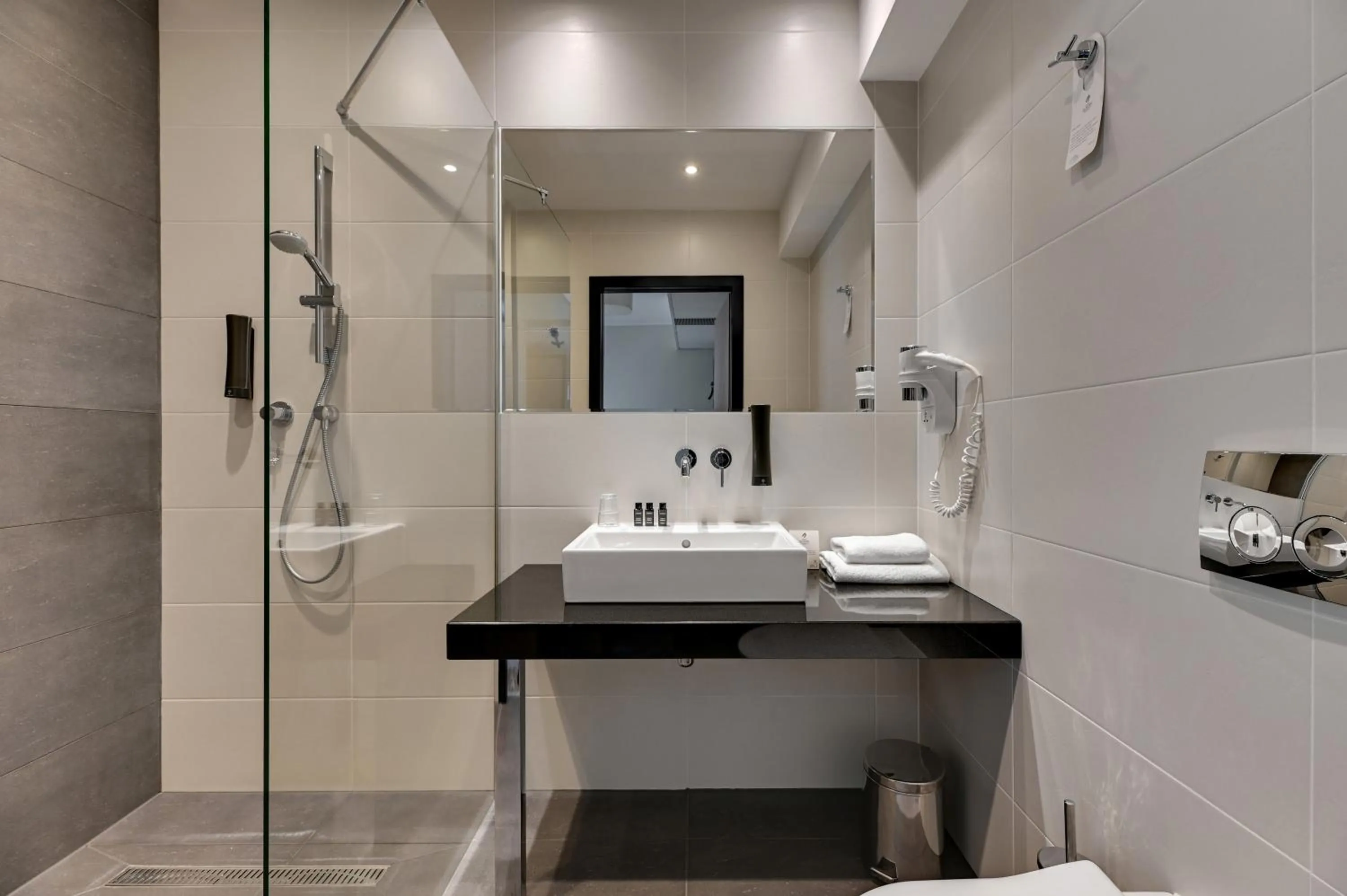 Shower in GRANO HOTEL Gdańsk Riverside dawniej HOTEL ALMOND BUSINESS & SPA