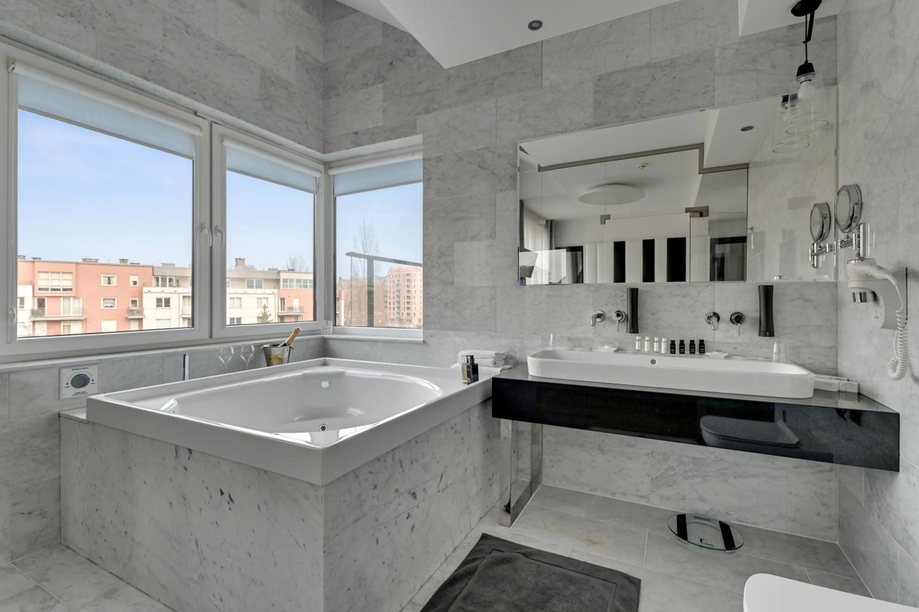 Bathroom in GRANO HOTEL Gdańsk Riverside dawniej HOTEL ALMOND BUSINESS & SPA